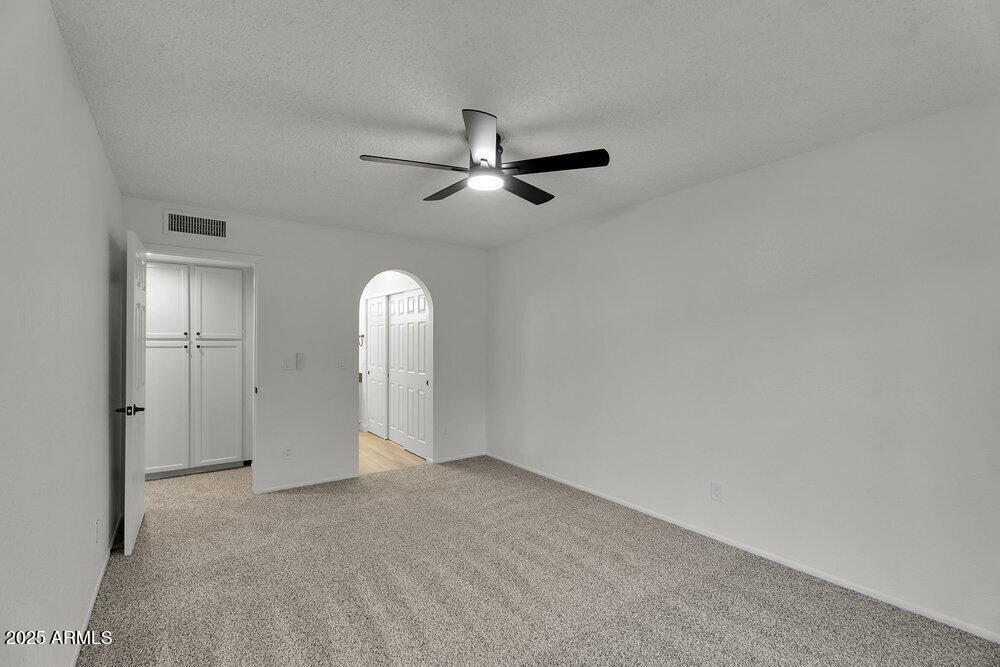 819 N COLLEGE Avenue I123