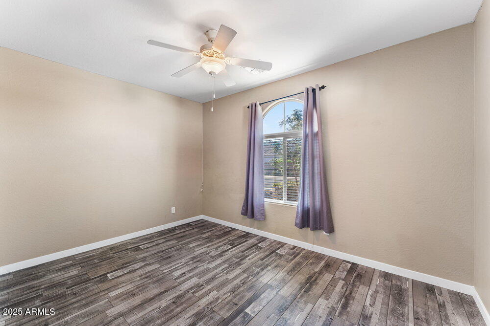 5871 S PARKCREST Street