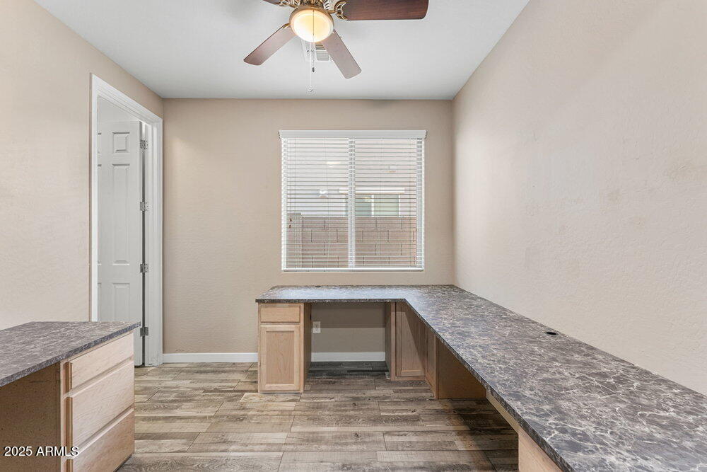 5871 S PARKCREST Street