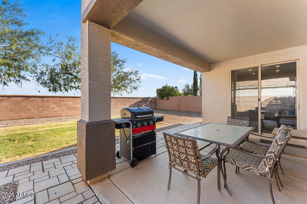 5871 S PARKCREST Street