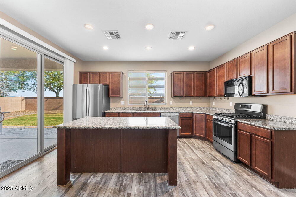 5871 S PARKCREST Street