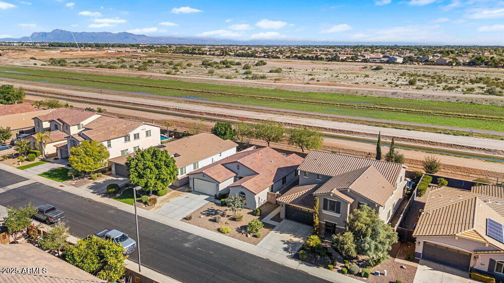 5871 S PARKCREST Street