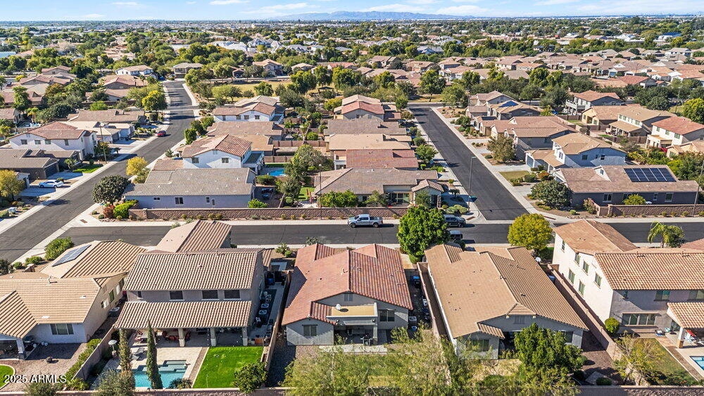 5871 S PARKCREST Street