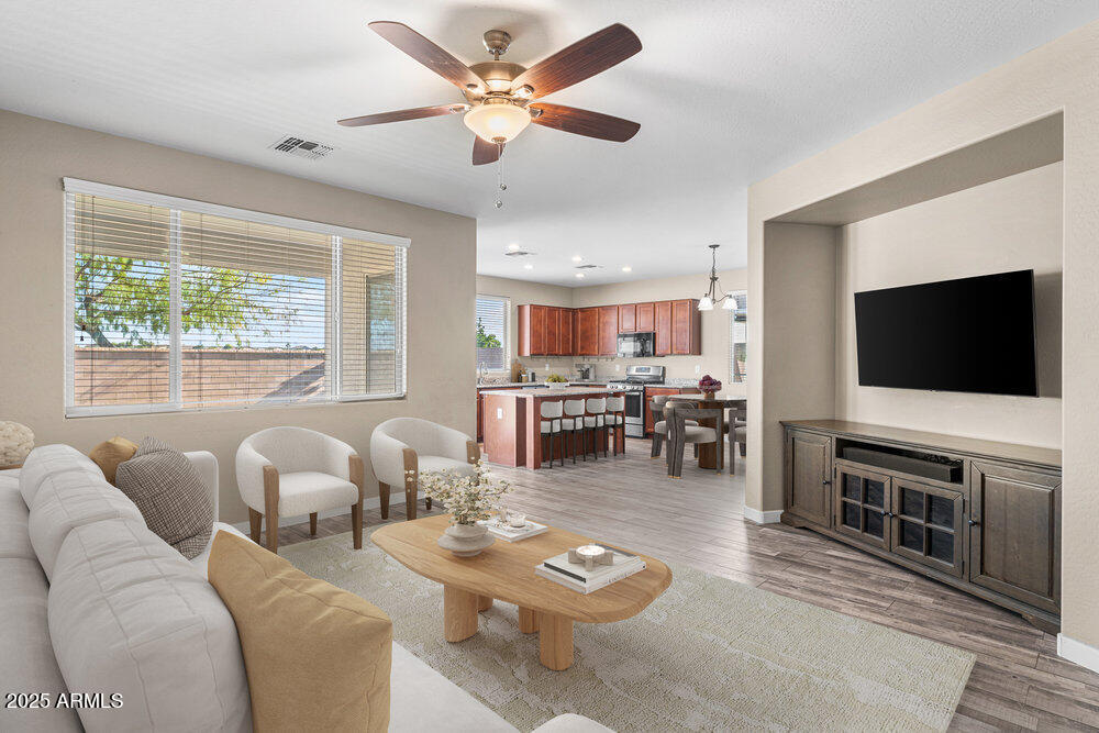 5871 S PARKCREST Street