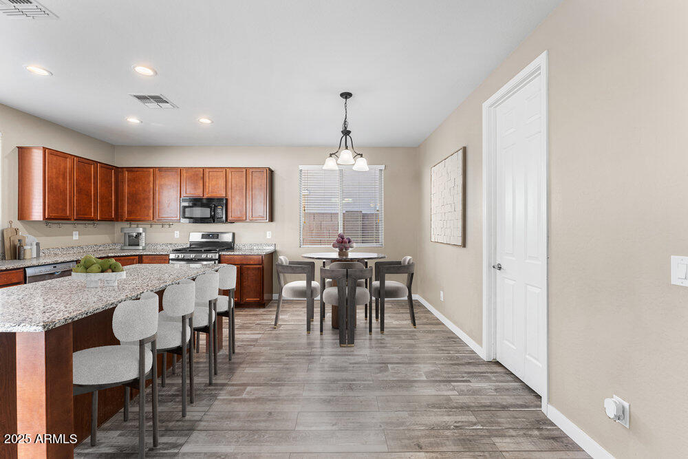 5871 S PARKCREST Street