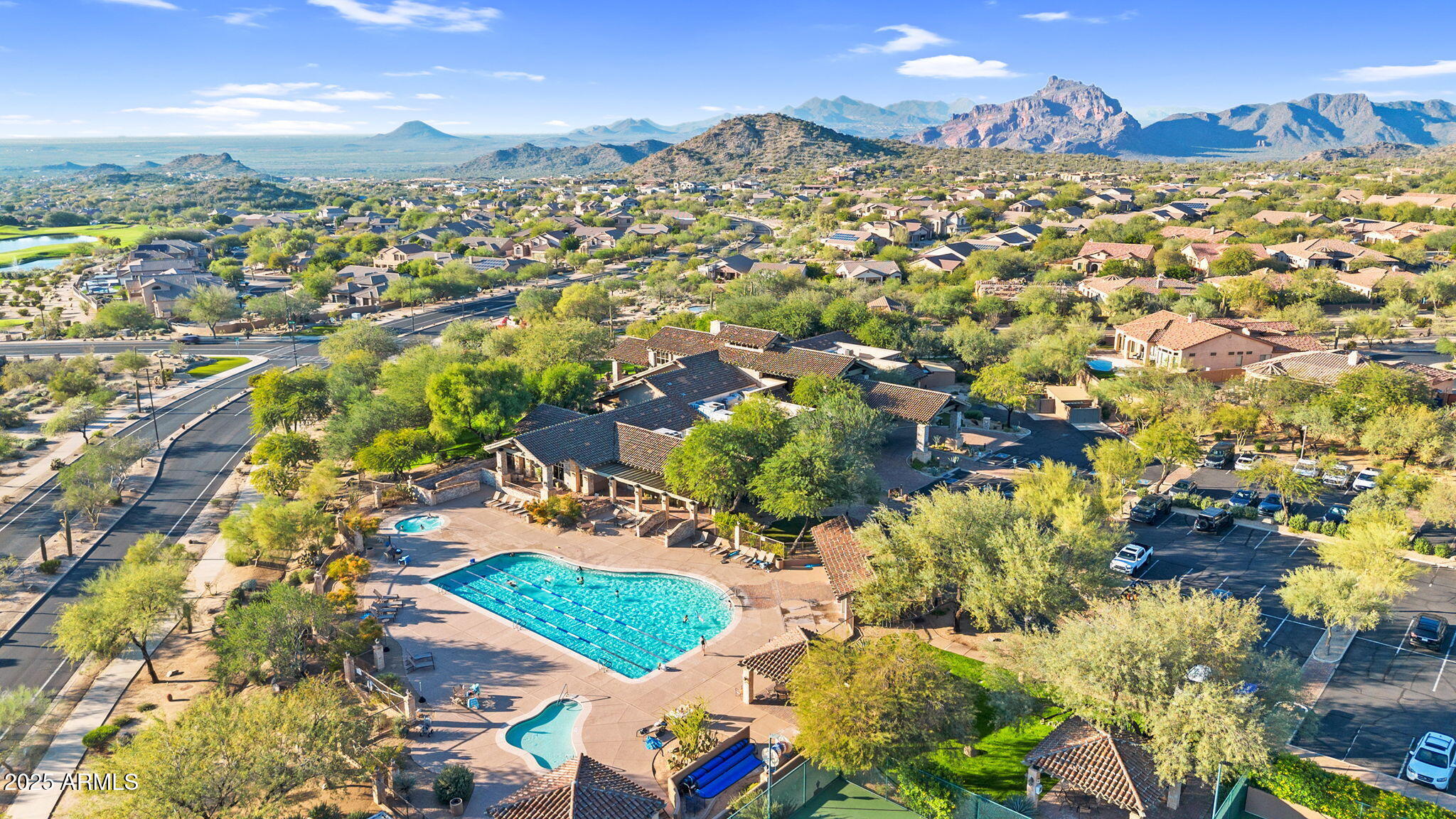 8164 E SIENNA Street