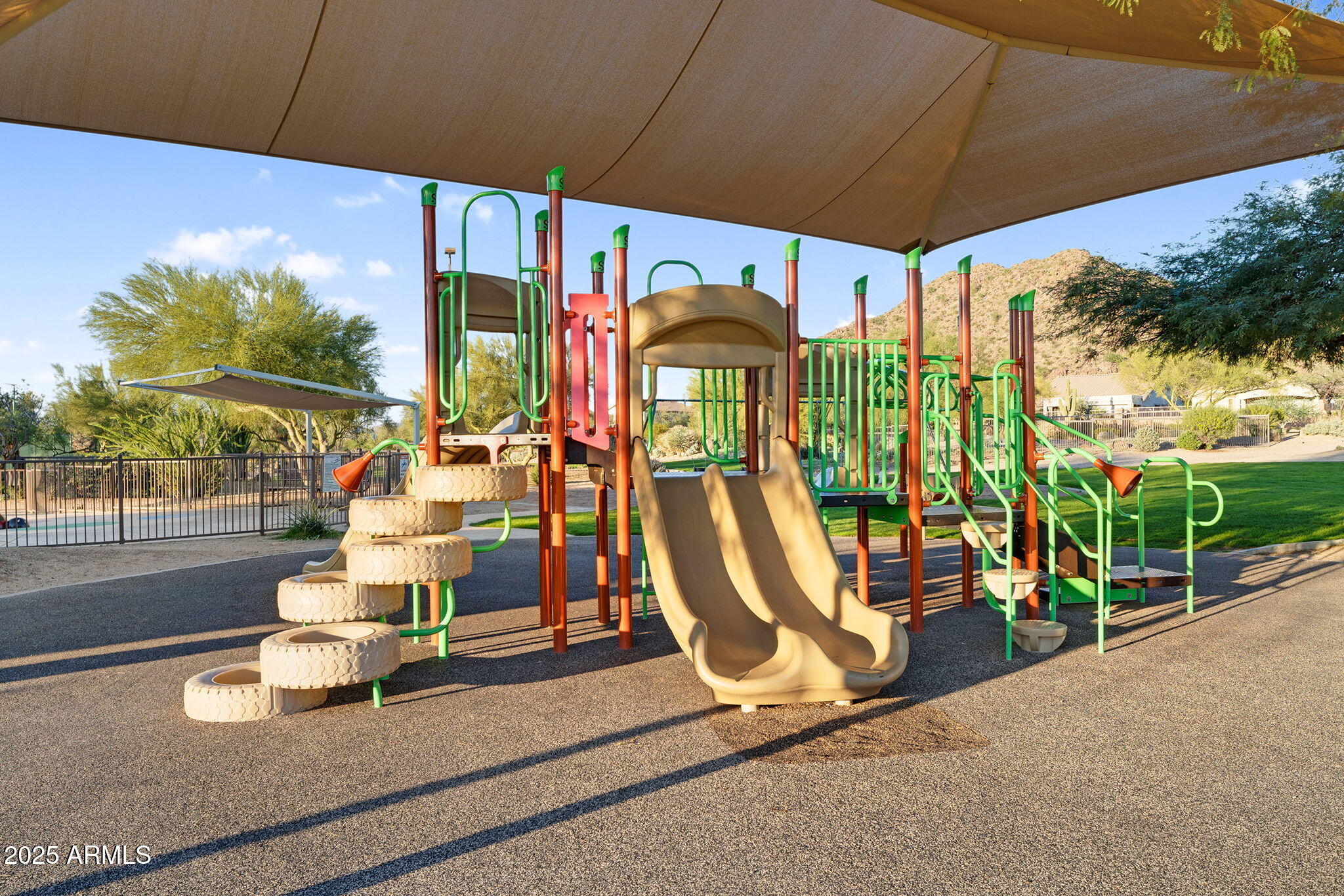 8164 E SIENNA Street