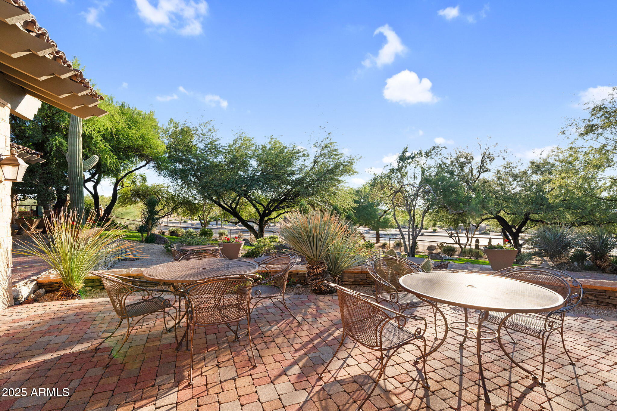 8164 E SIENNA Street