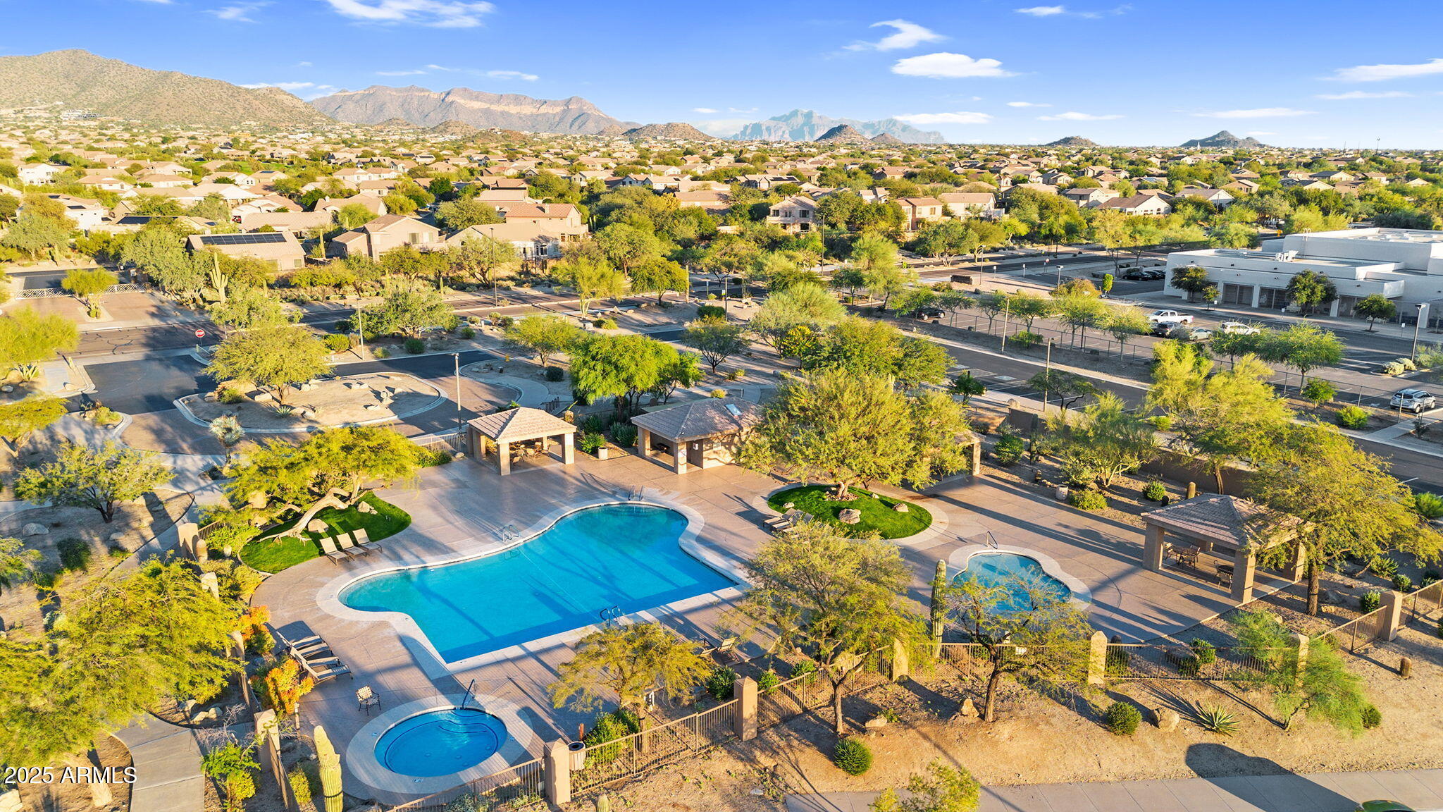 8164 E SIENNA Street