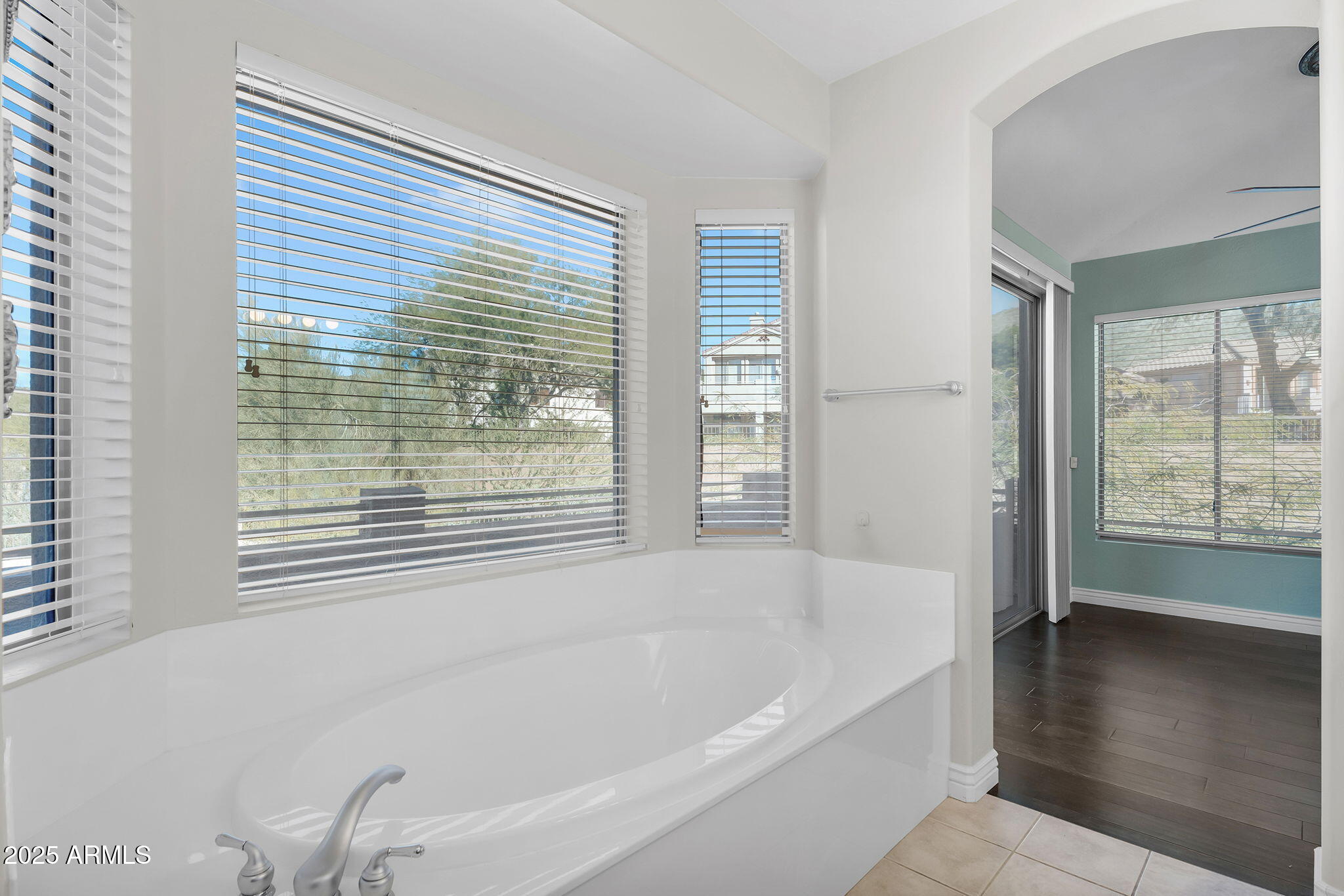 8164 E SIENNA Street