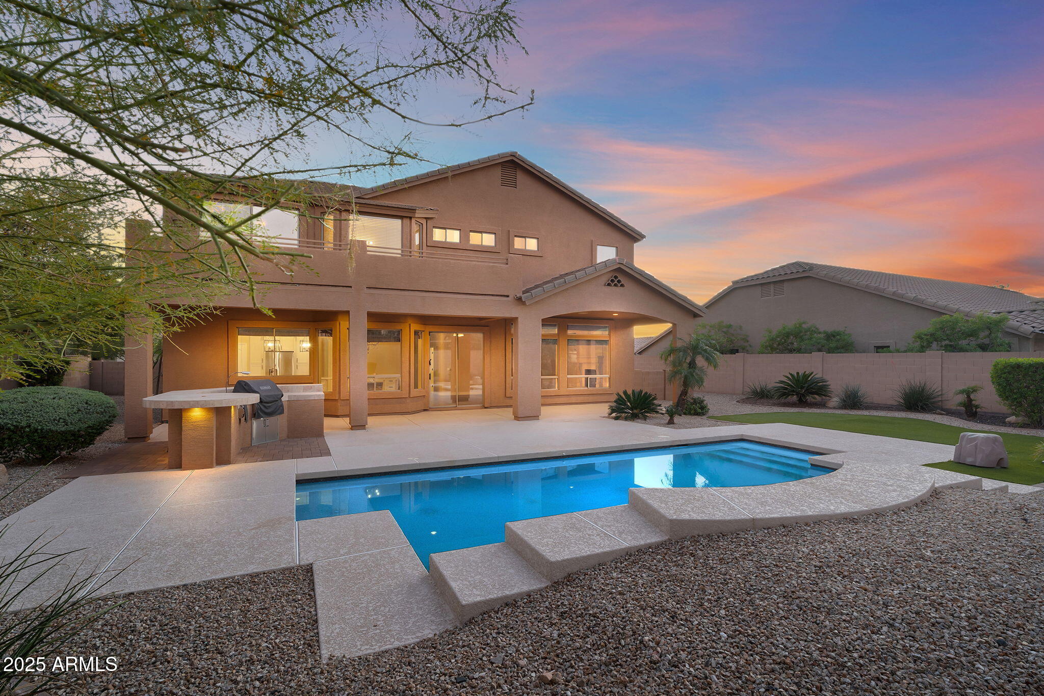 8164 E SIENNA Street