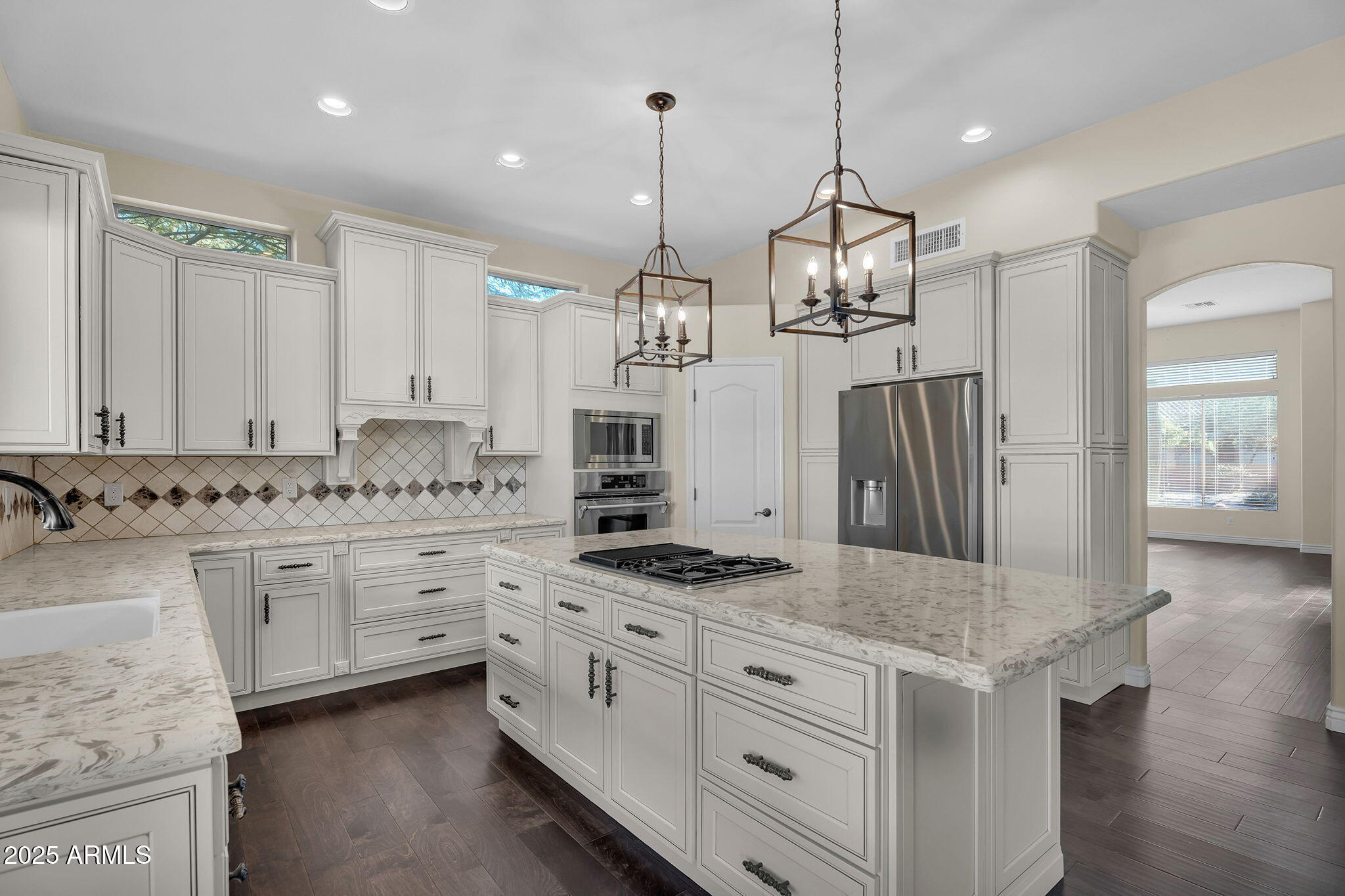 8164 E SIENNA Street