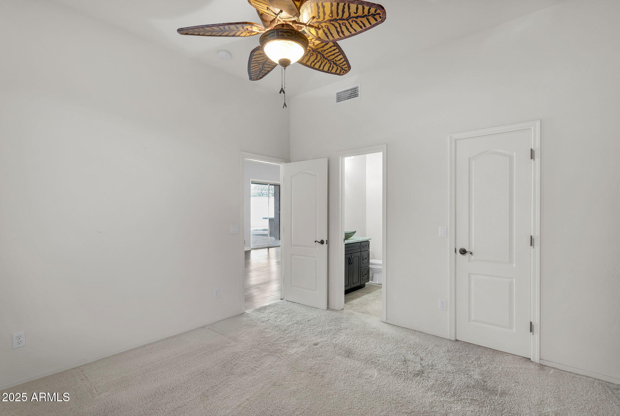 8164 E SIENNA Street