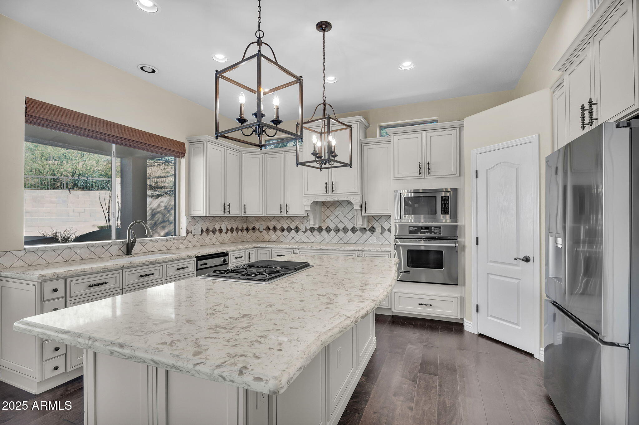 8164 E SIENNA Street