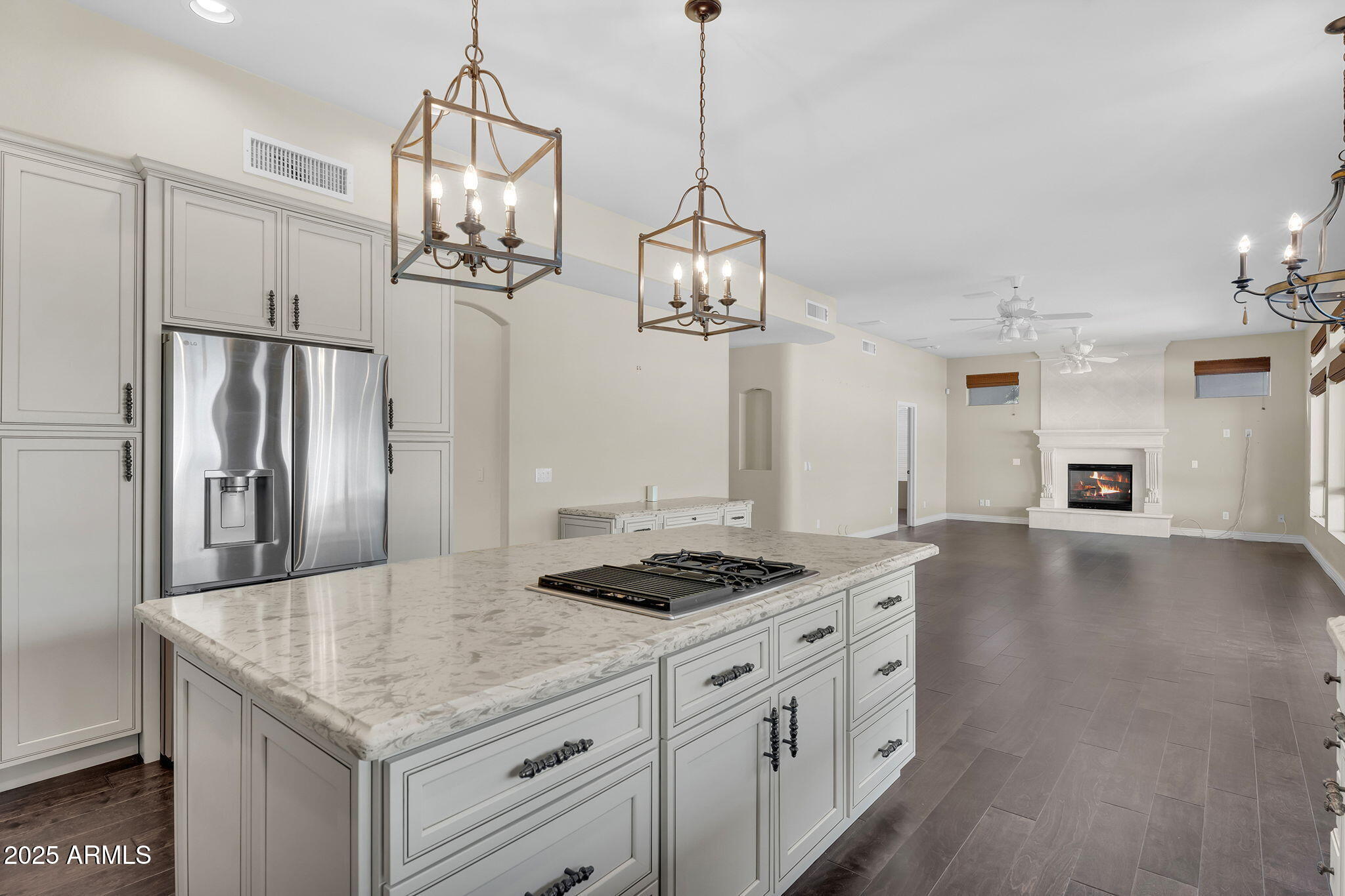 8164 E SIENNA Street