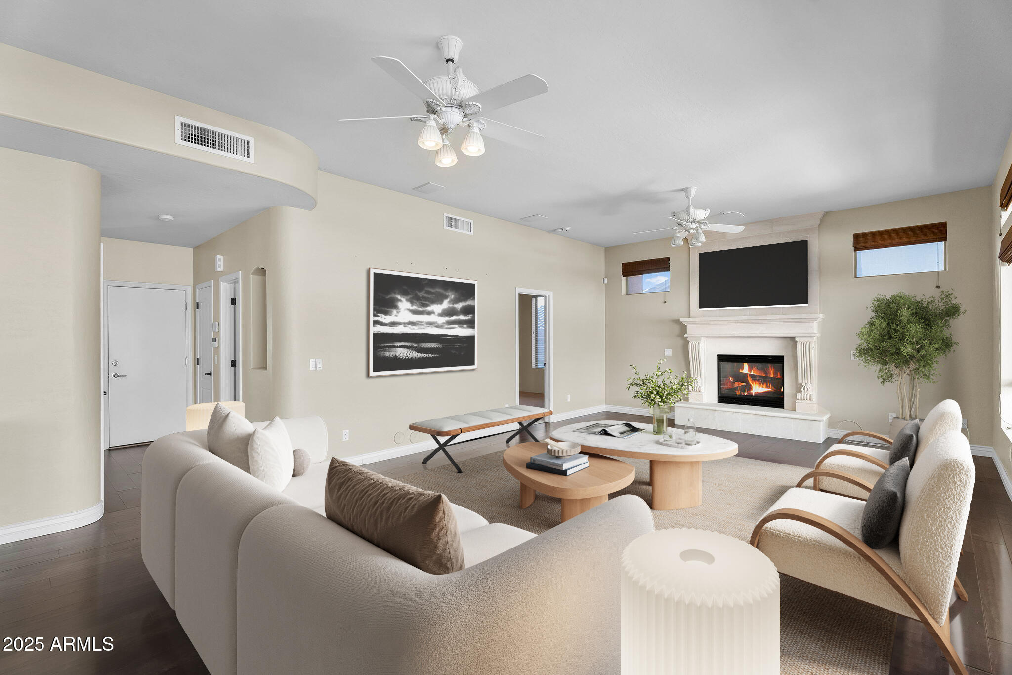 8164 E SIENNA Street