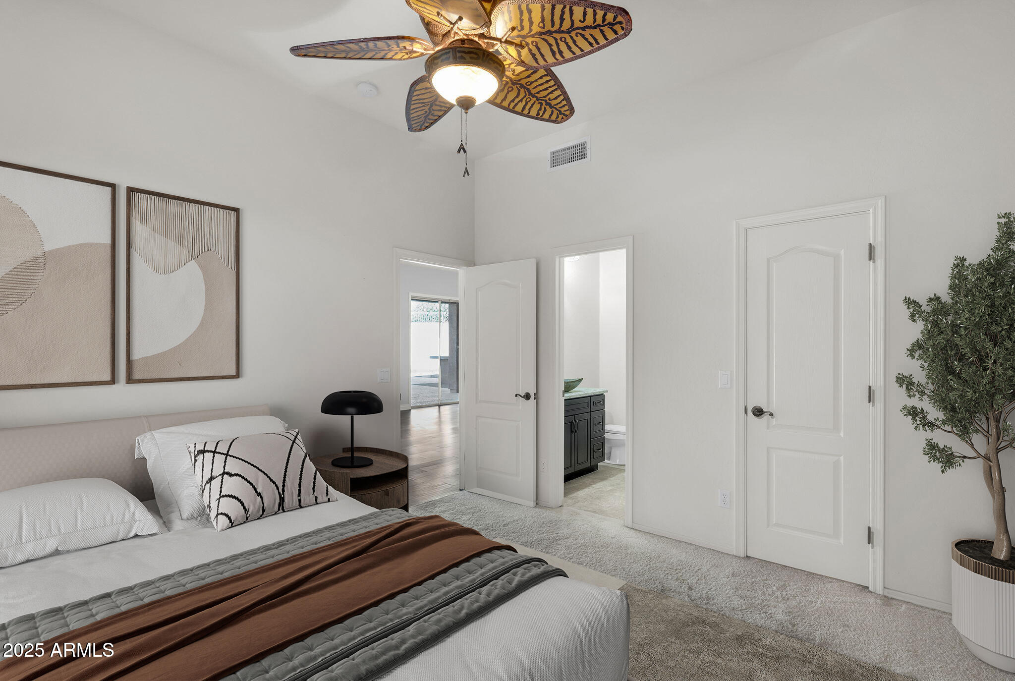 8164 E SIENNA Street