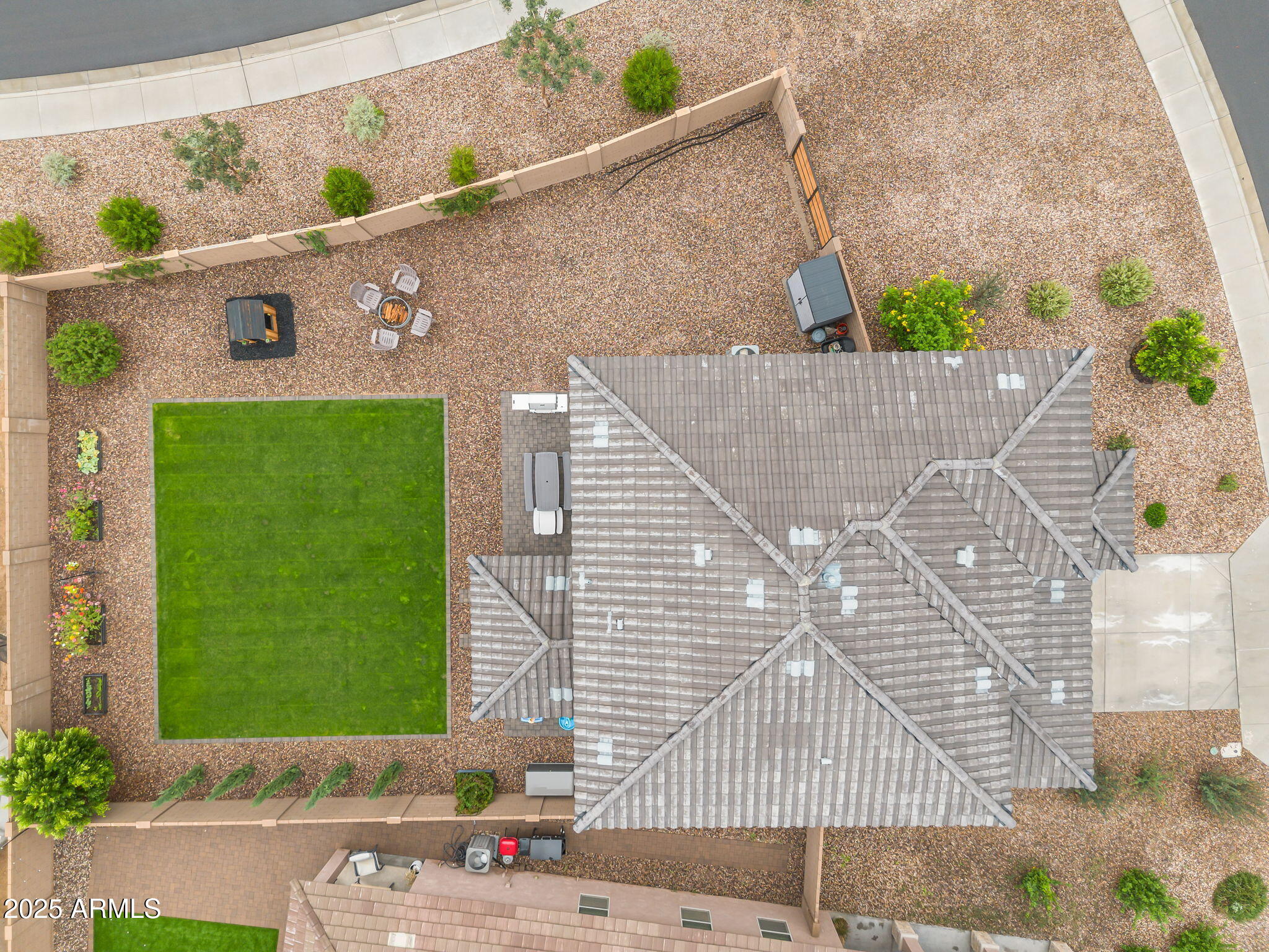 32209 N DAYLIGHT Drive