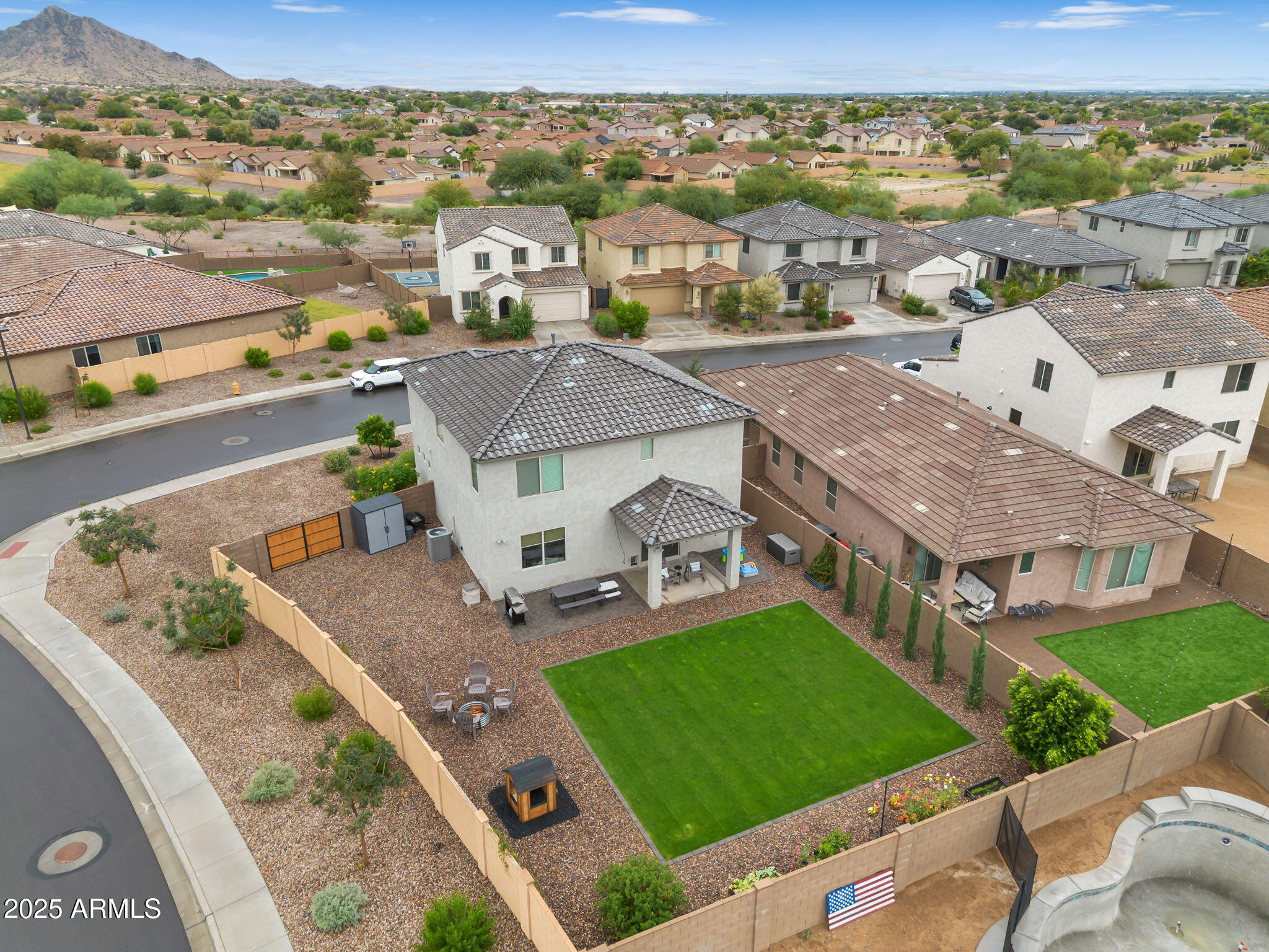 32209 N DAYLIGHT Drive