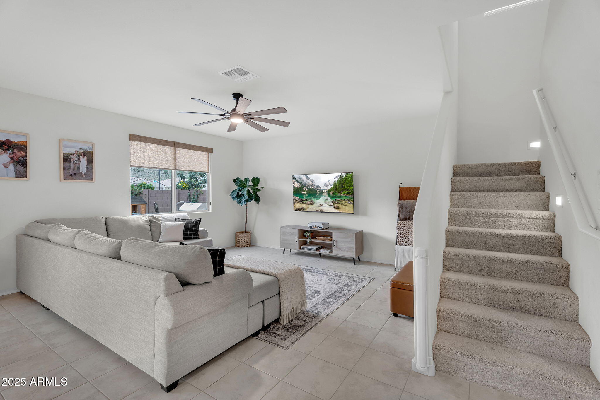 32209 N DAYLIGHT Drive