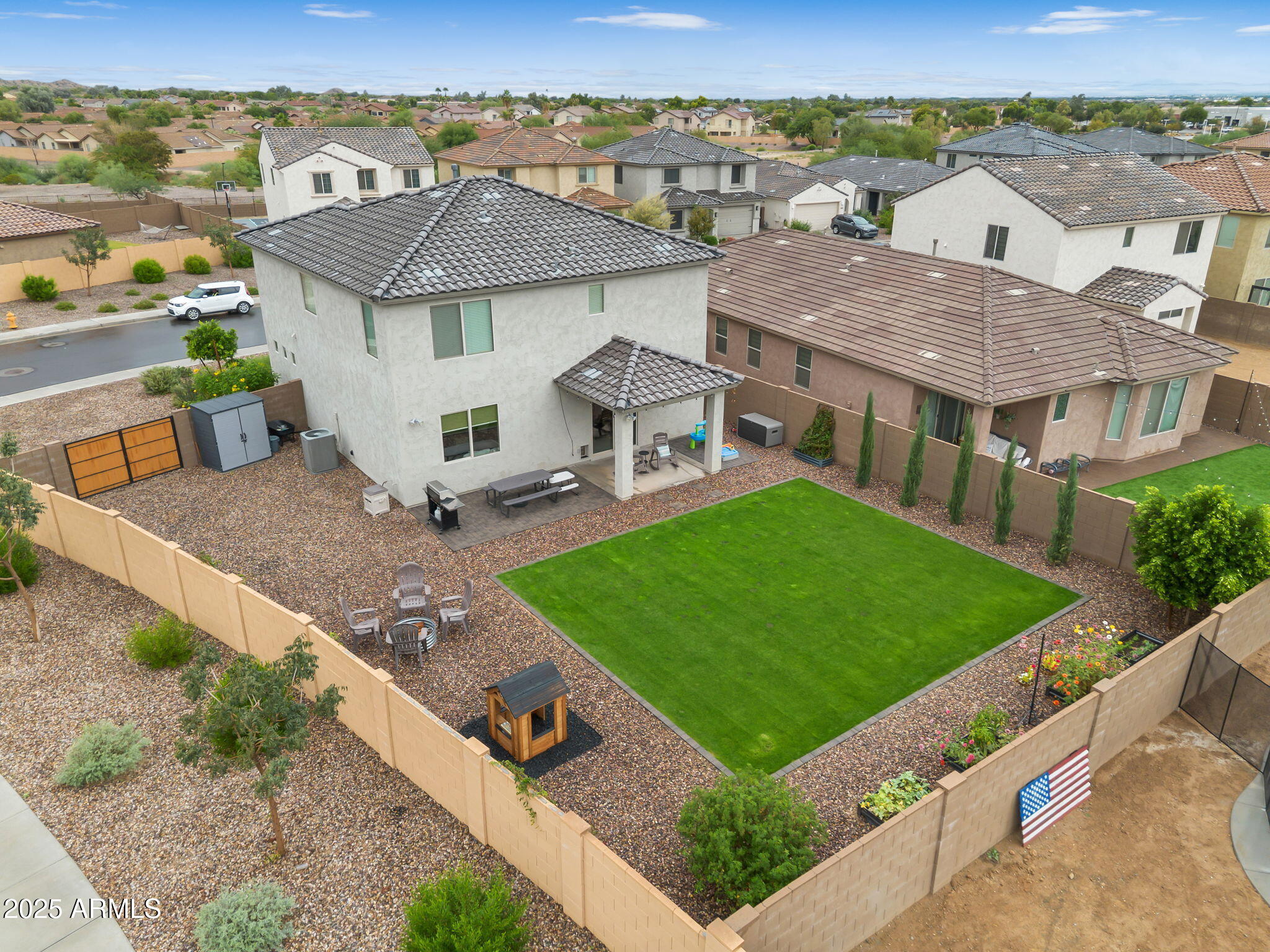 32209 N DAYLIGHT Drive