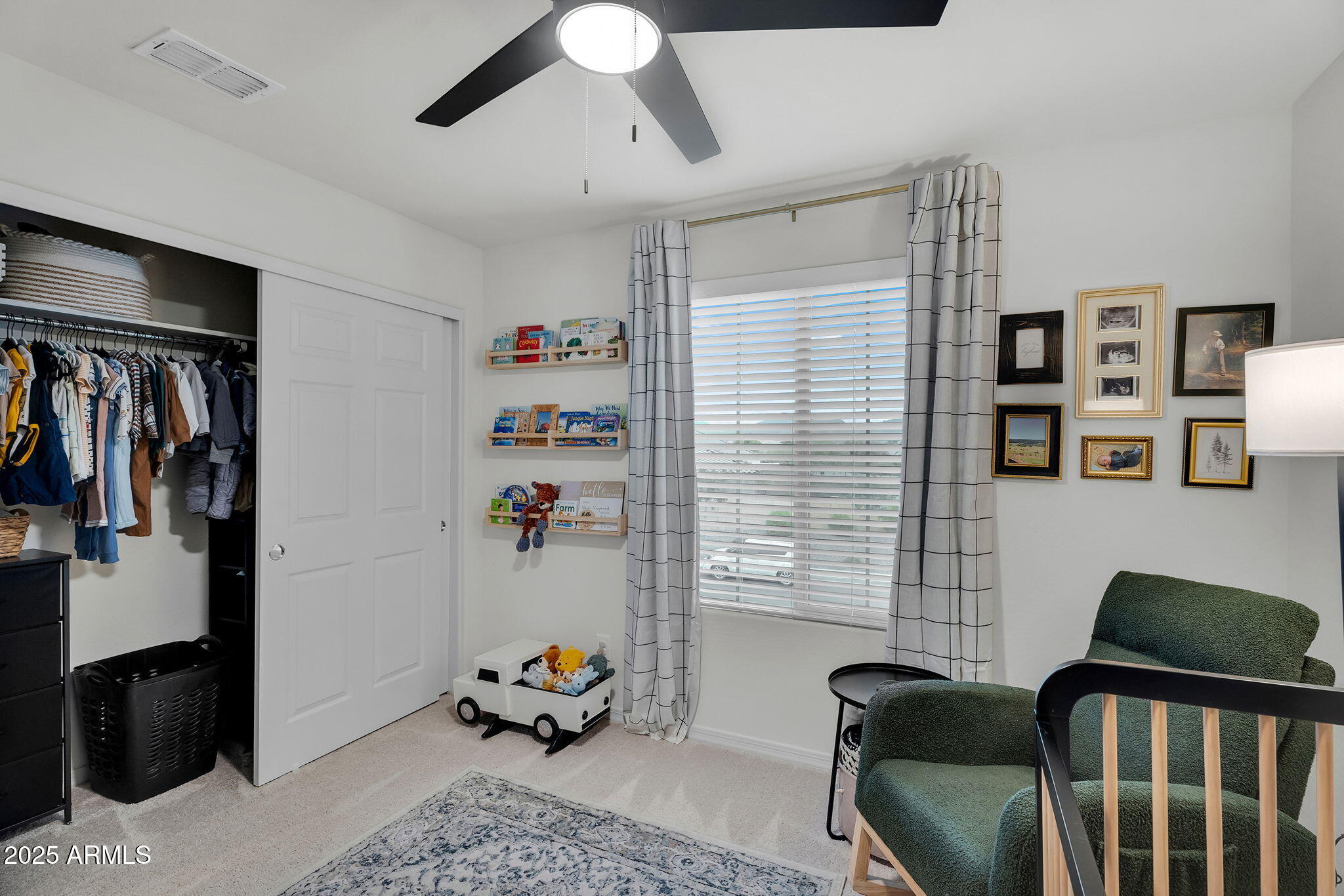 32209 N DAYLIGHT Drive