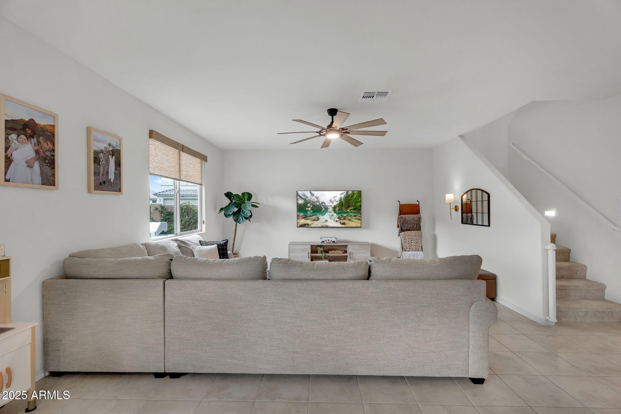 32209 N DAYLIGHT Drive