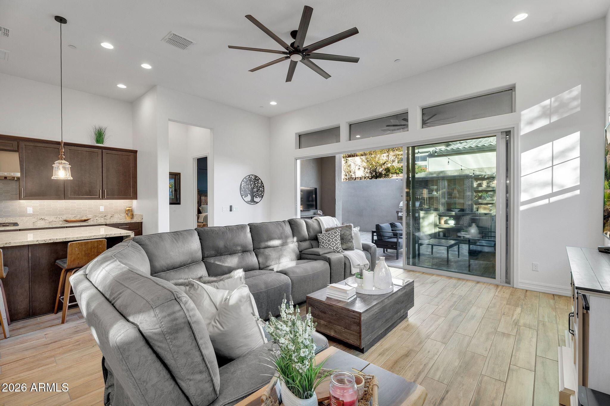 38500 N SCHOOL HOUSE Road 21