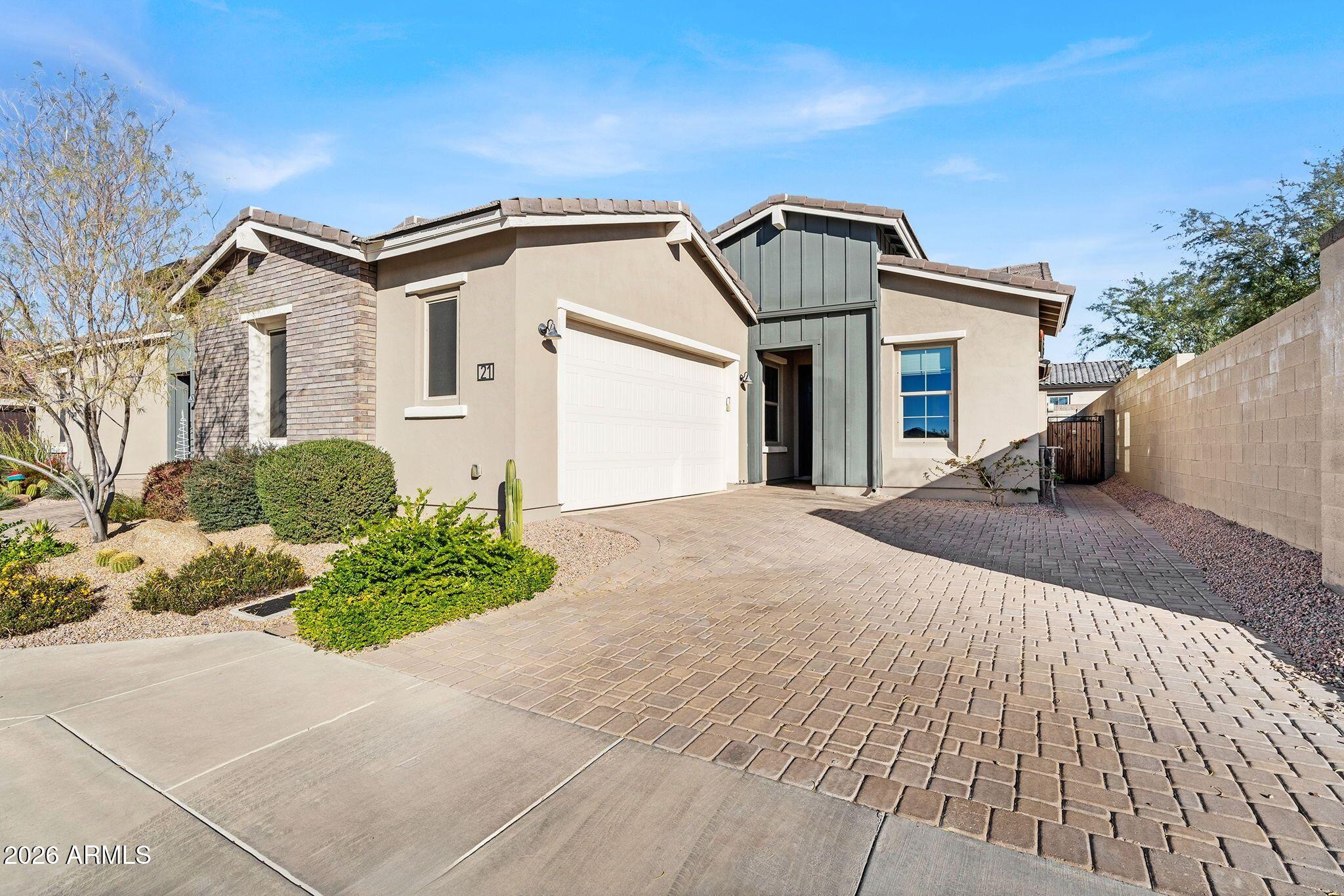 38500 N SCHOOL HOUSE Road 21