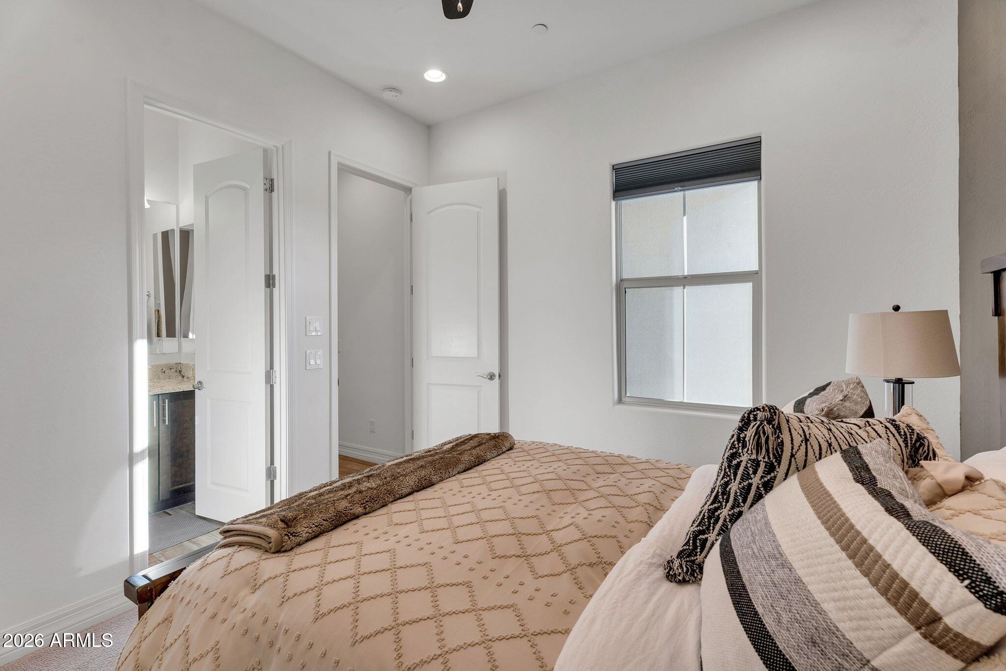 38500 N SCHOOL HOUSE Road 21