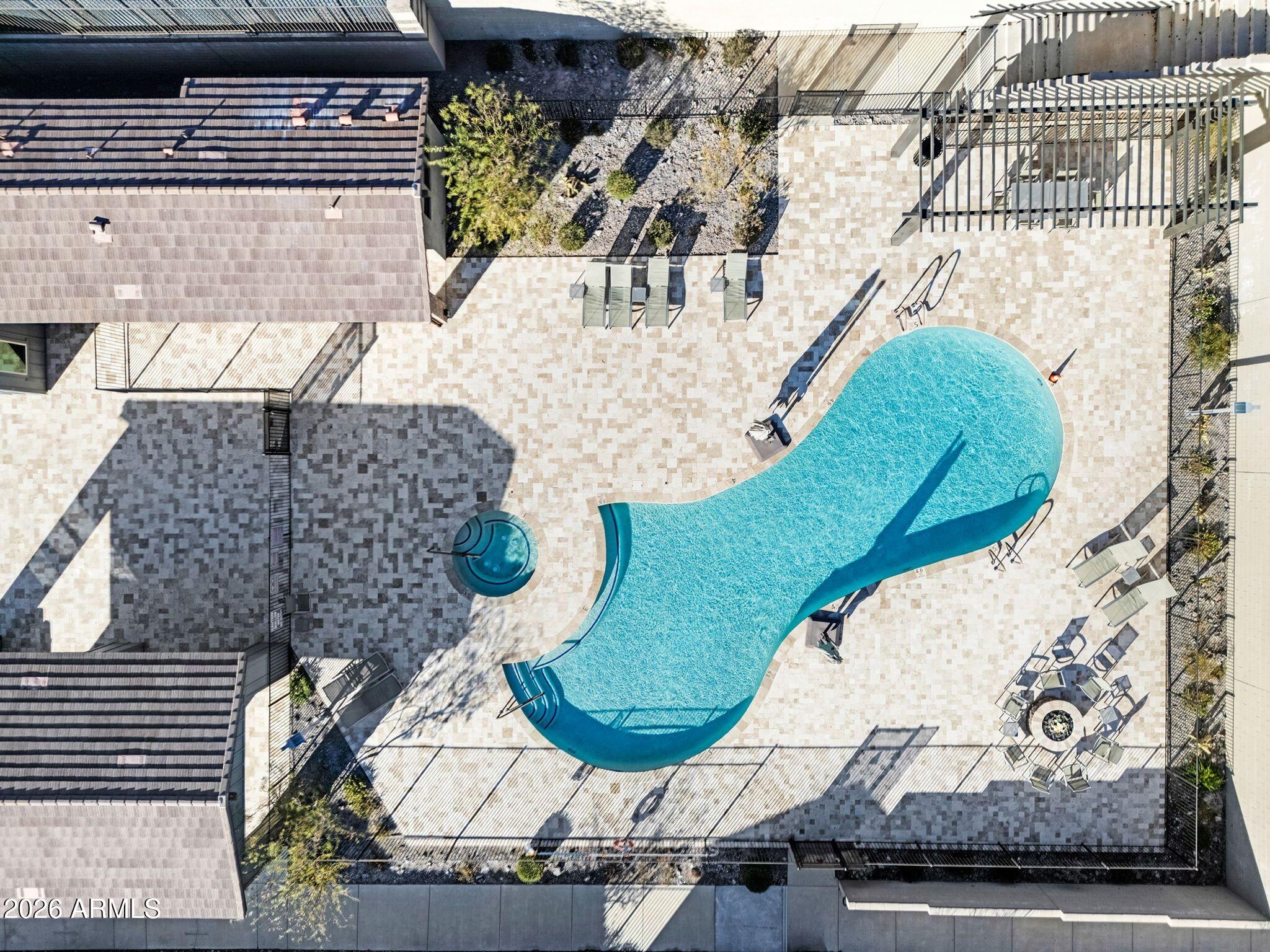 38500 N SCHOOL HOUSE Road 21