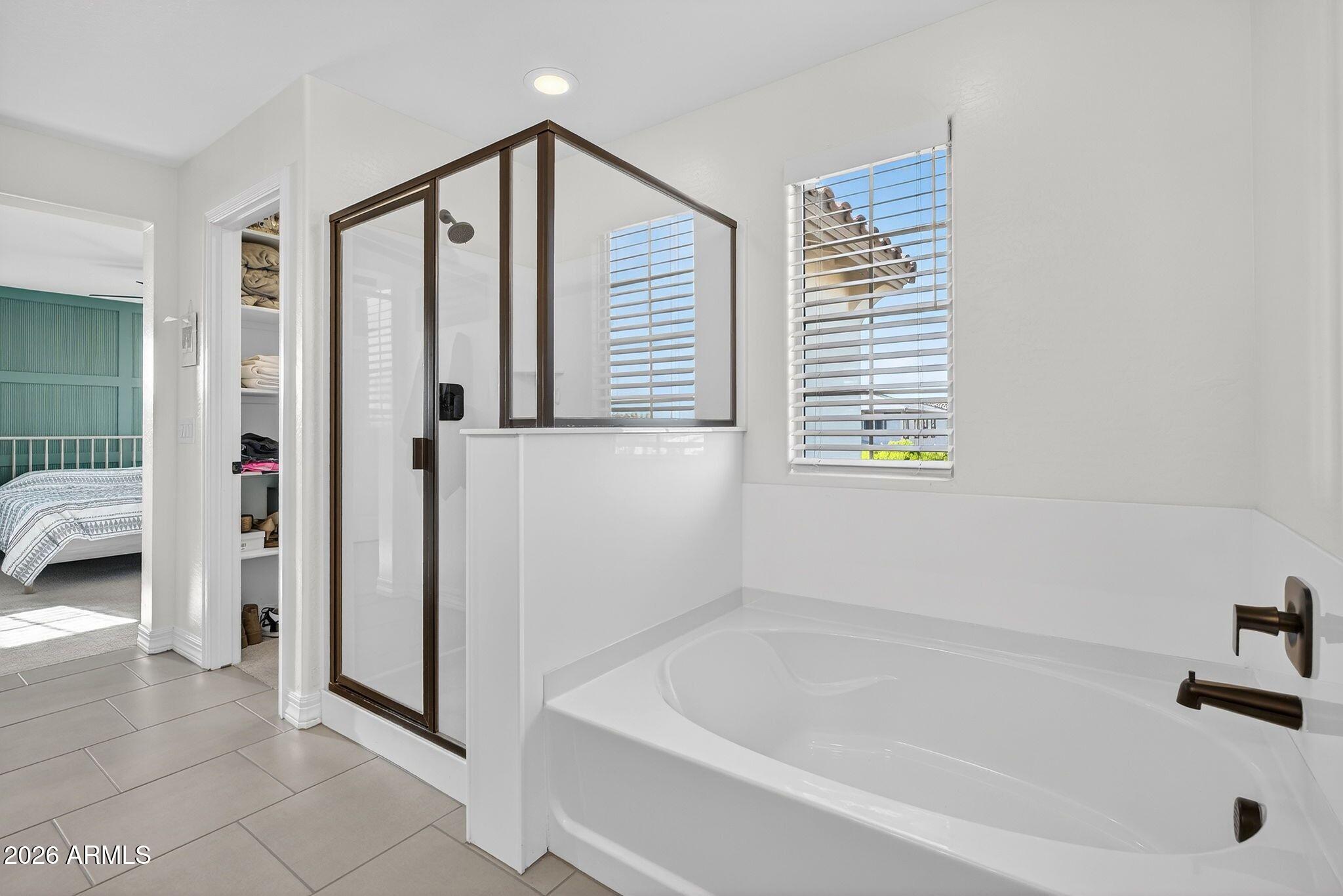 9511 E SATURN Avenue