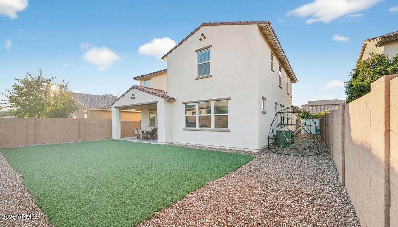 9511 E SATURN Avenue