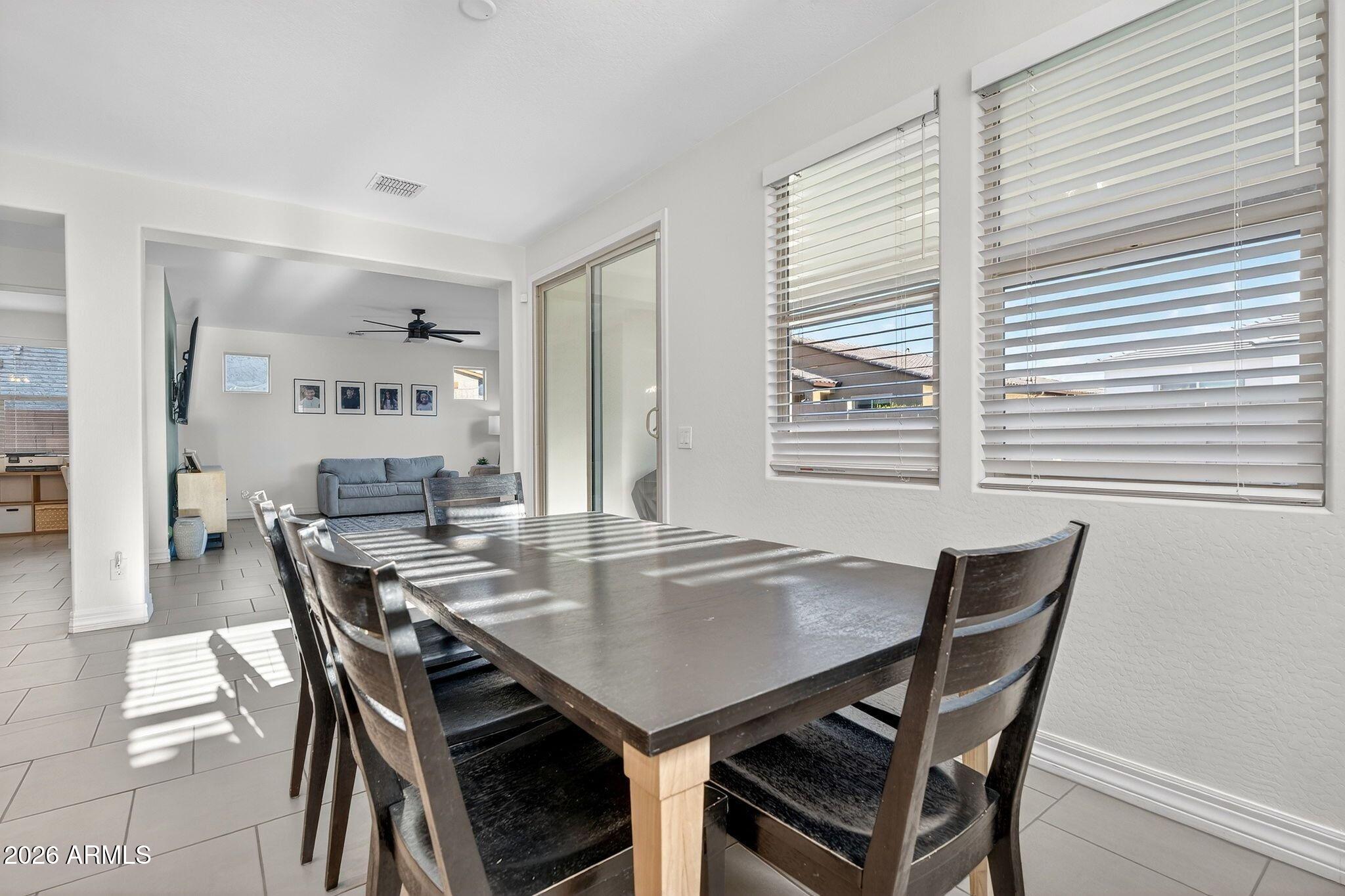 9511 E SATURN Avenue