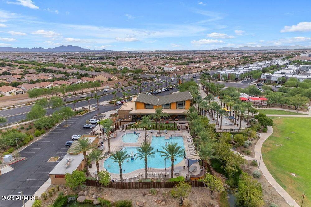 9511 E SATURN Avenue