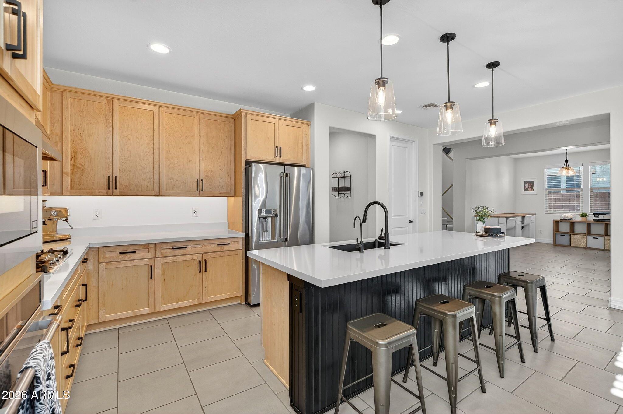 9511 E SATURN Avenue