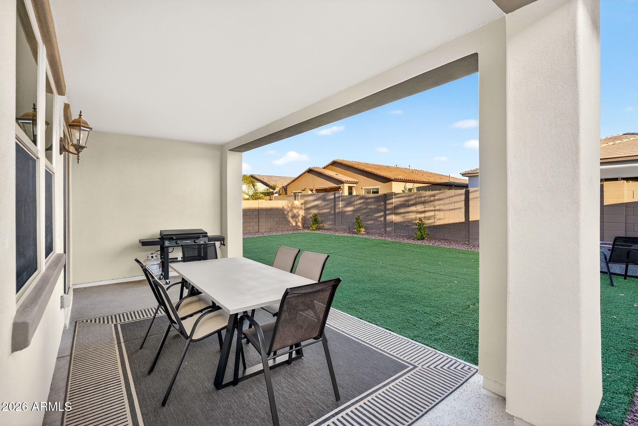 9511 E SATURN Avenue