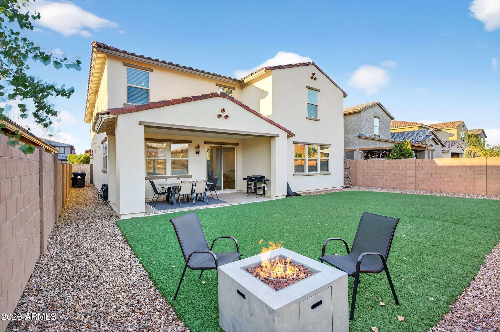 9511 E SATURN Avenue