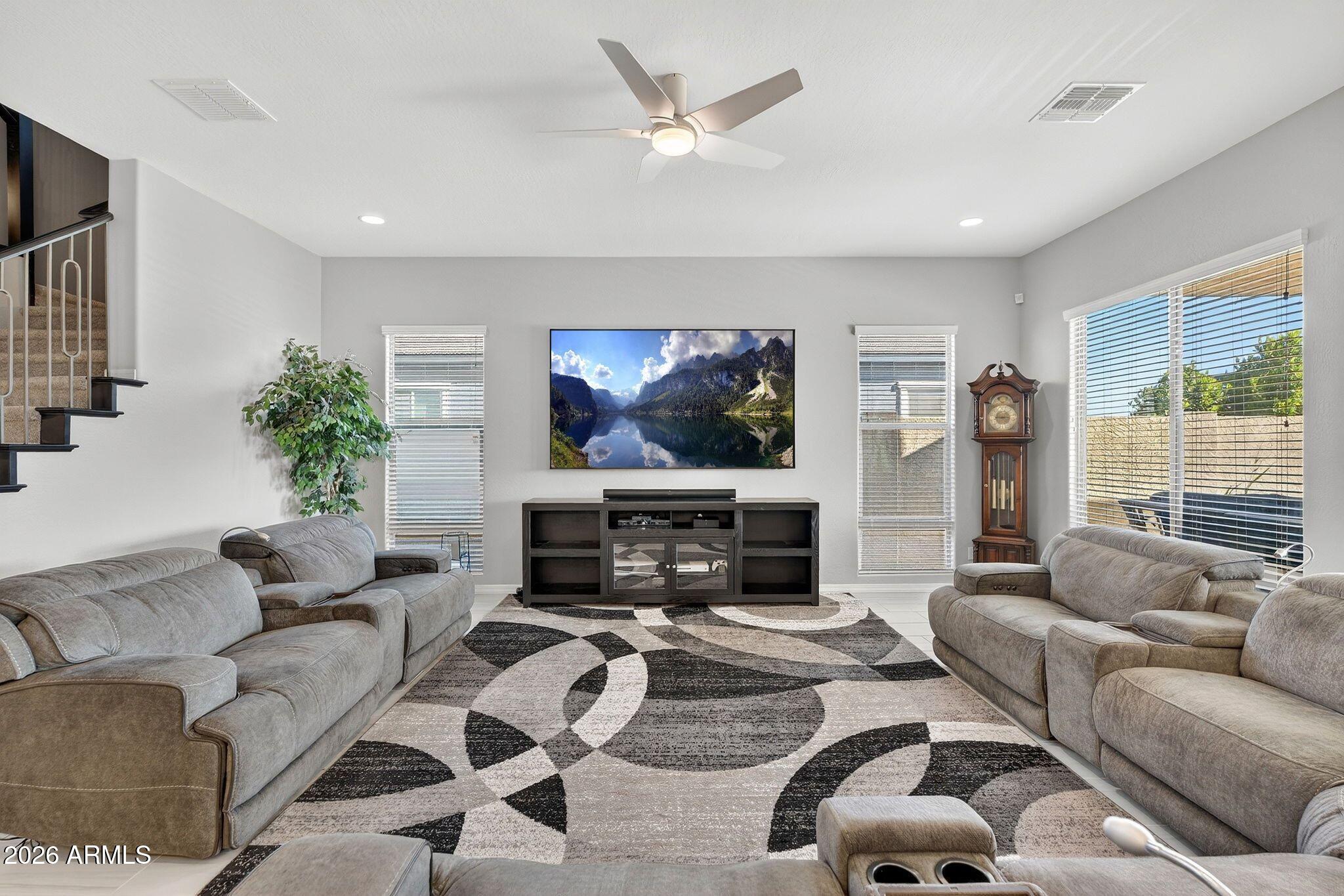 11541 E UTOPIA Avenue