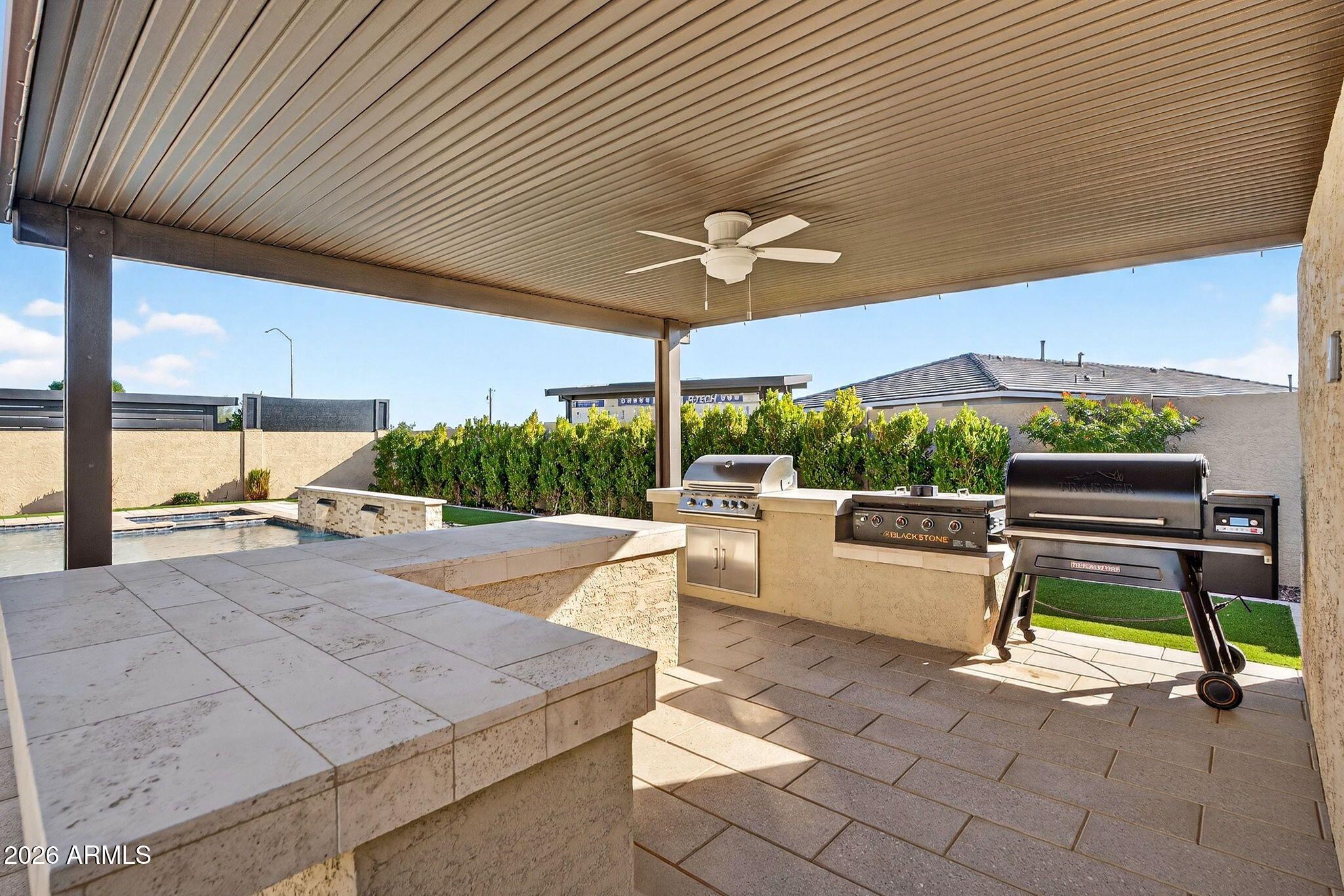 11541 E UTOPIA Avenue