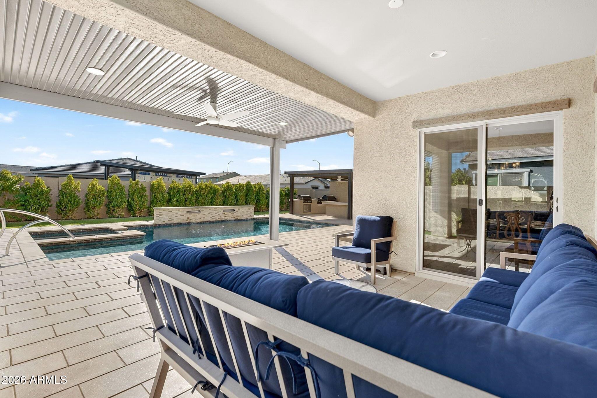 11541 E UTOPIA Avenue