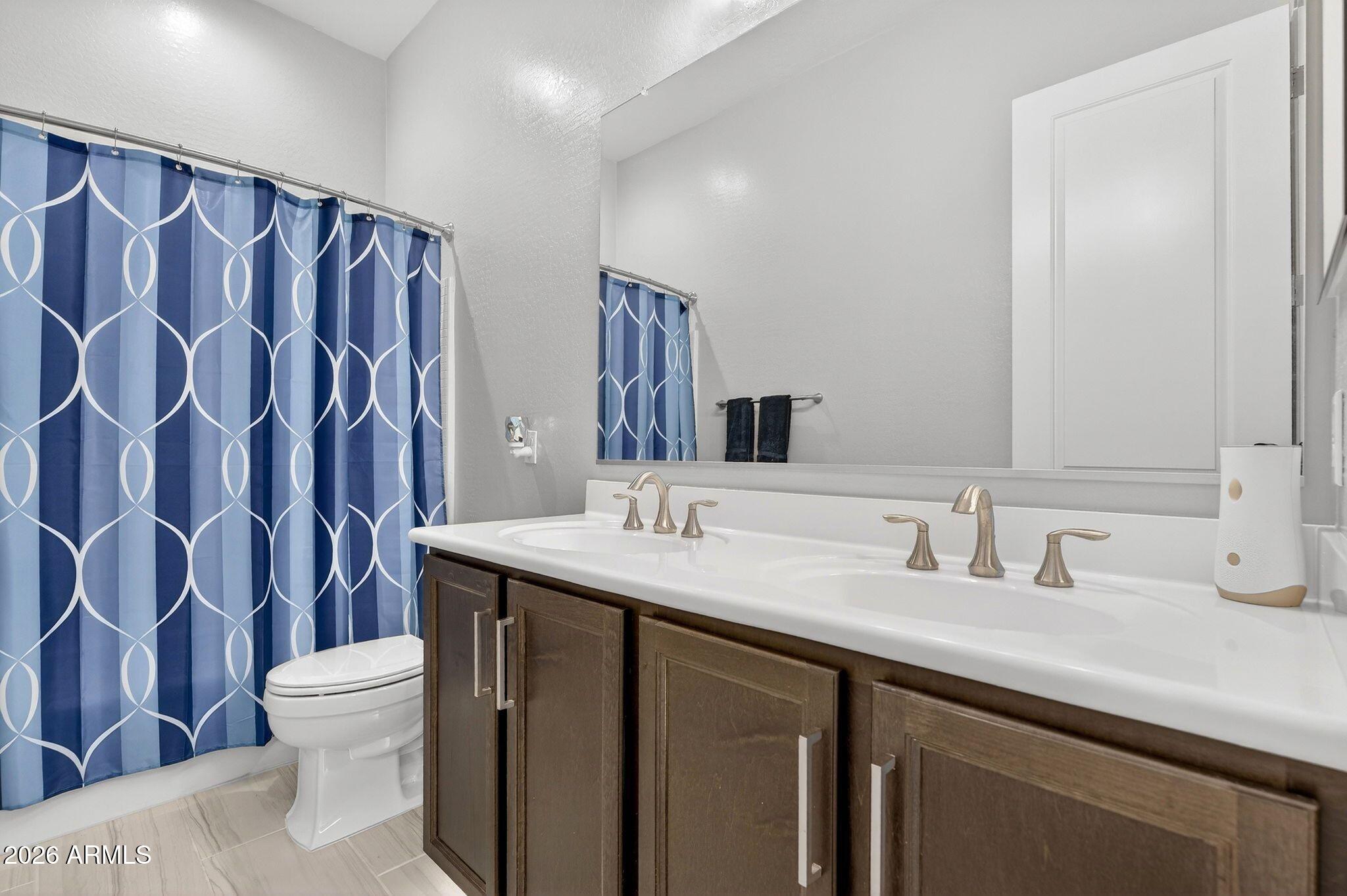 11541 E UTOPIA Avenue