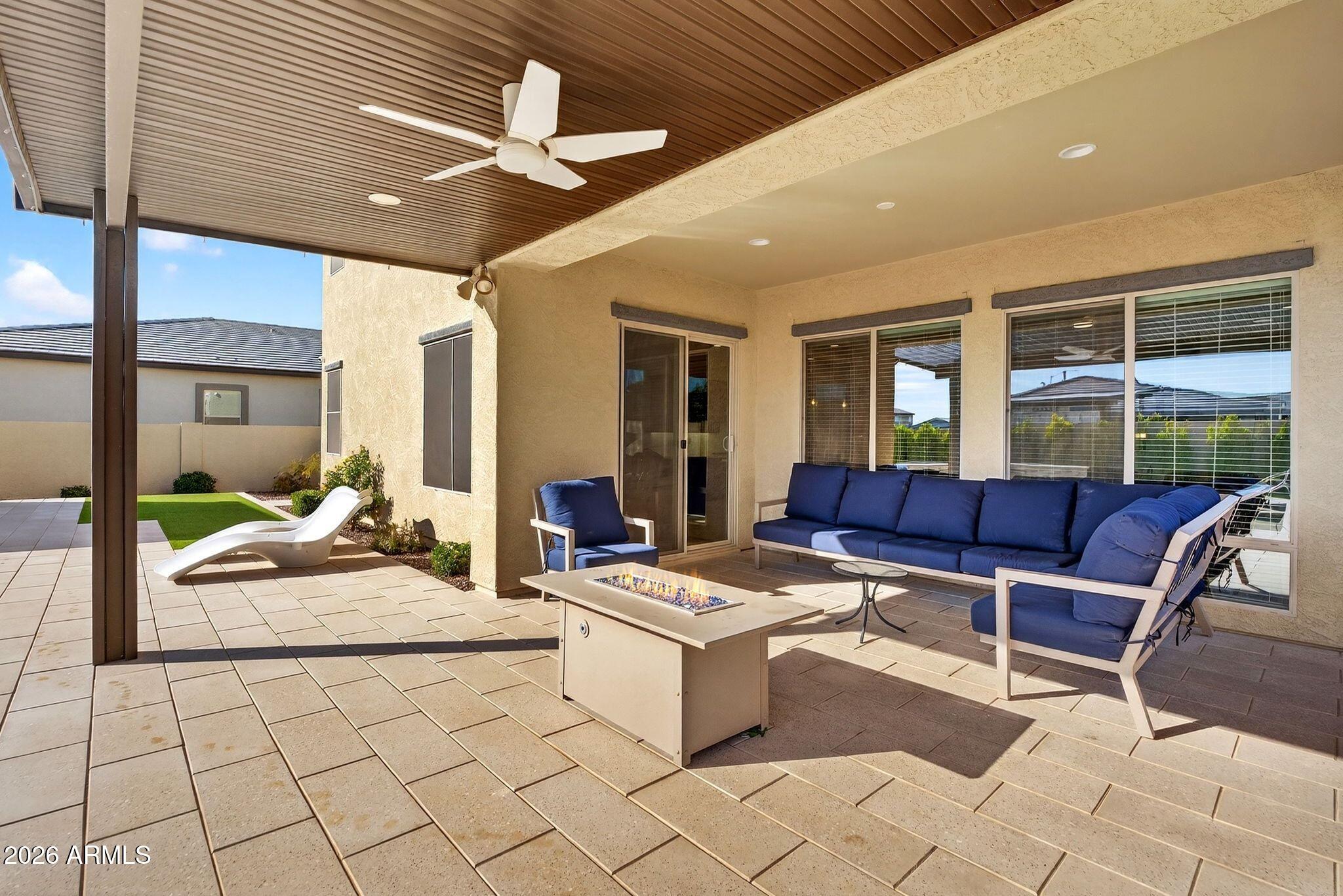 11541 E UTOPIA Avenue