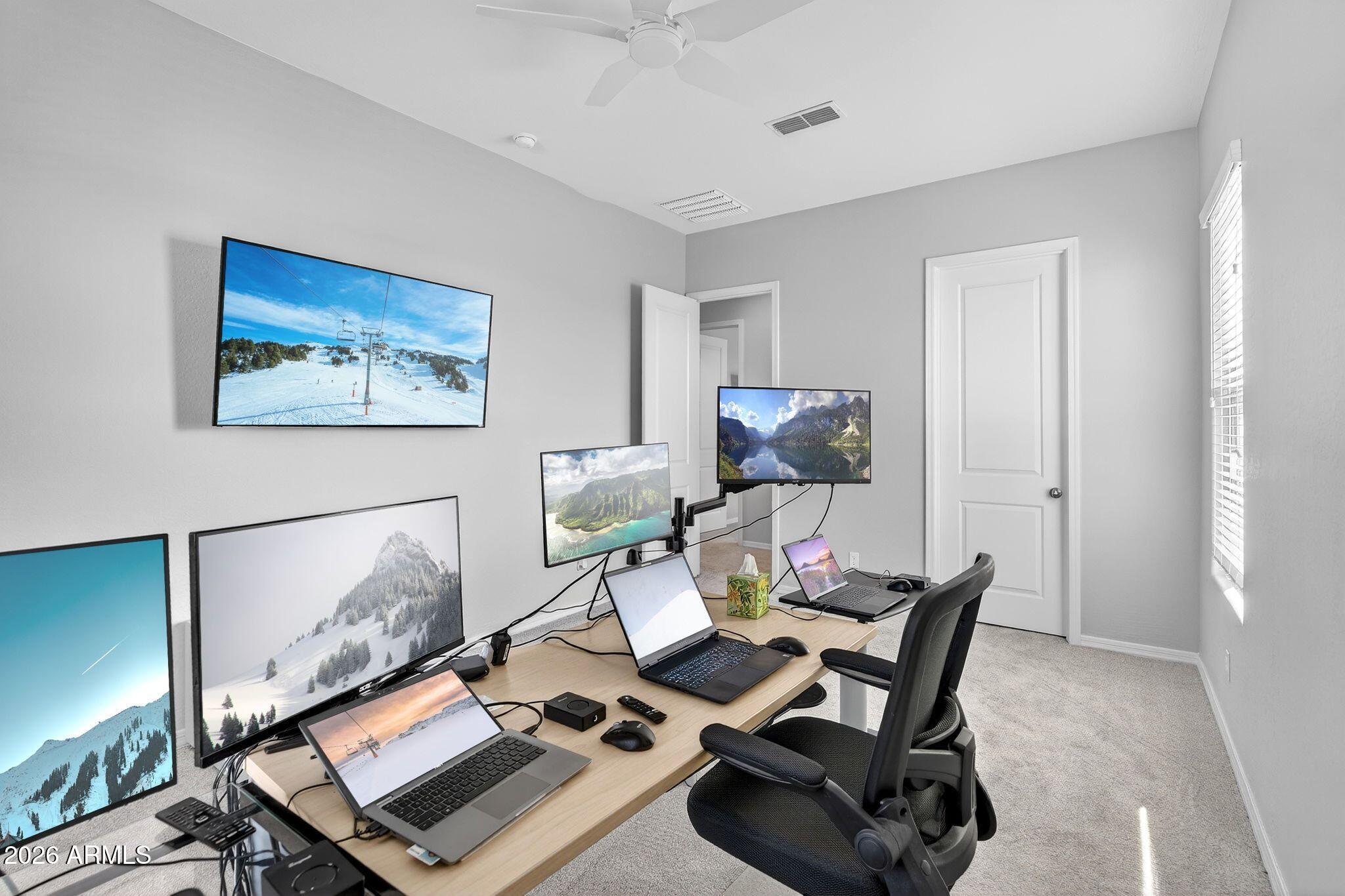 11541 E UTOPIA Avenue