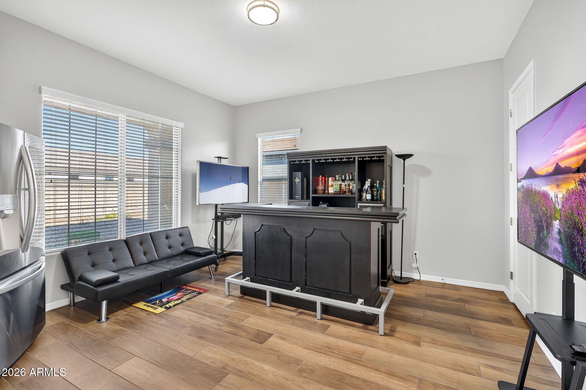 11541 E UTOPIA Avenue