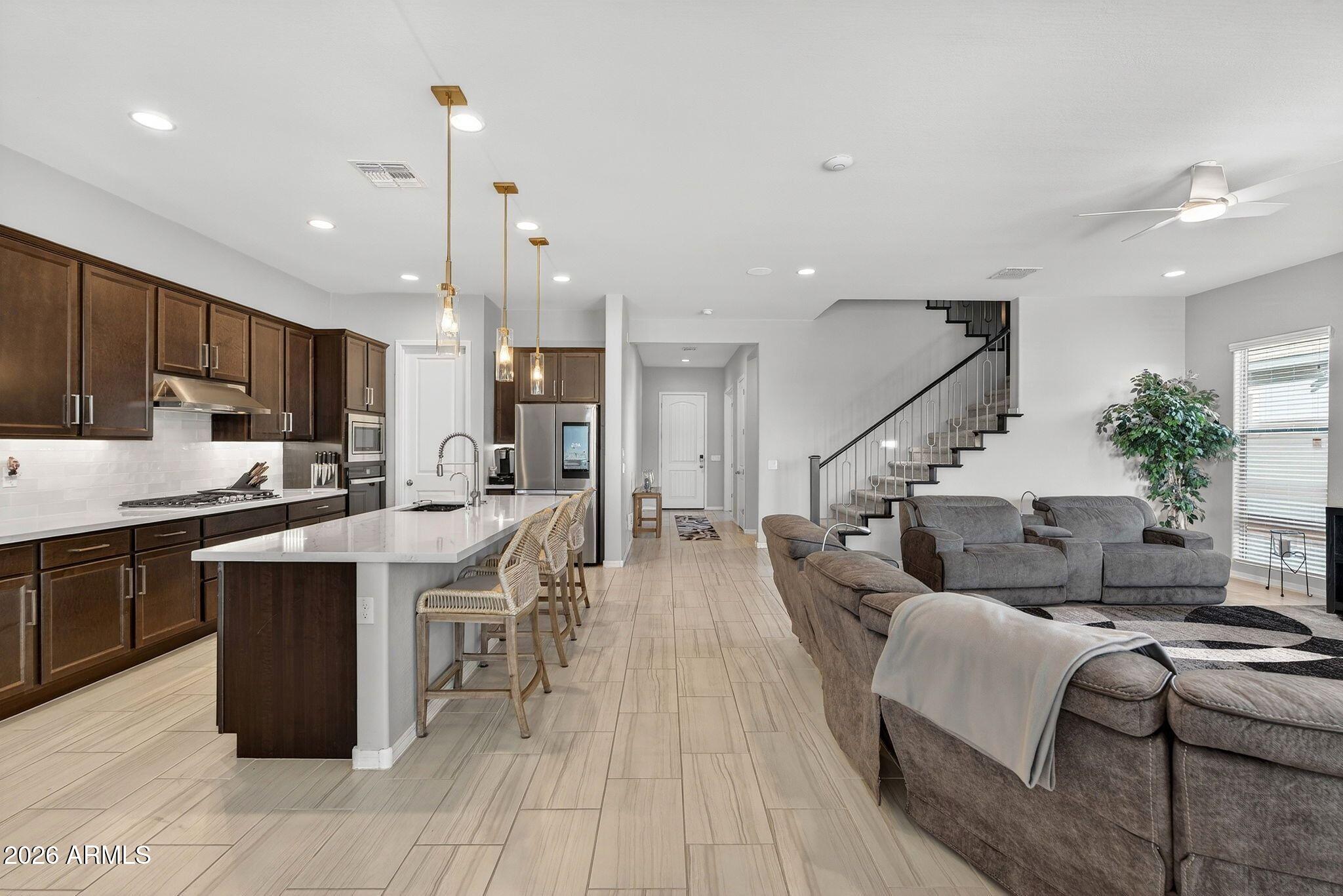 11541 E UTOPIA Avenue