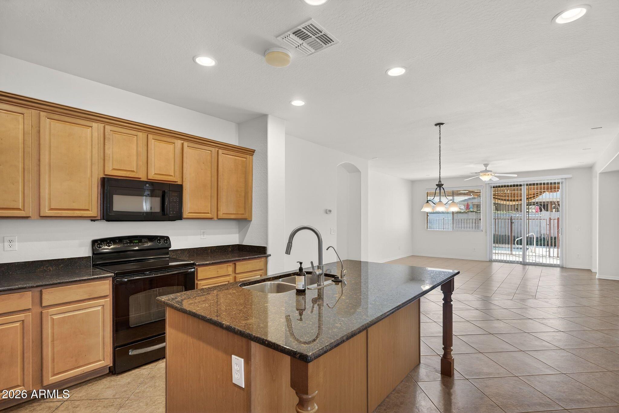 139 W LEATHERWOOD Avenue