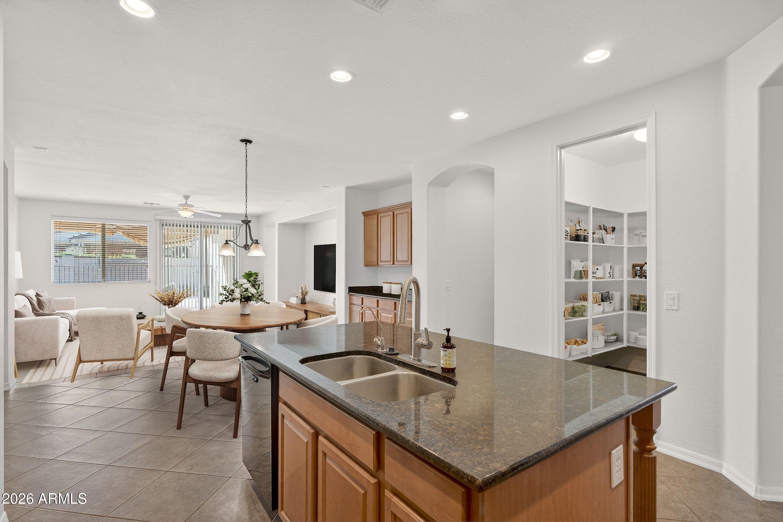 139 W LEATHERWOOD Avenue