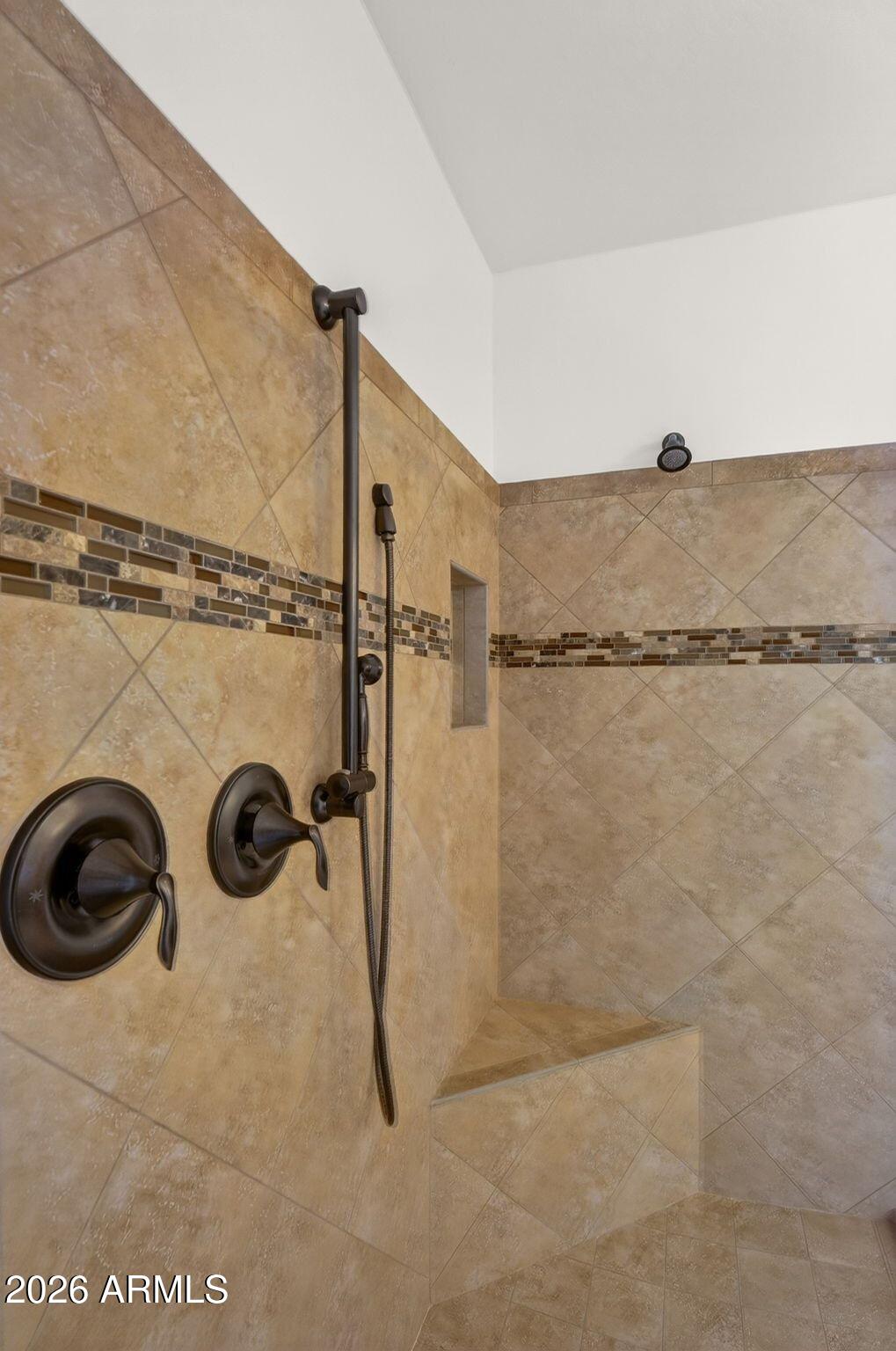 139 W LEATHERWOOD Avenue