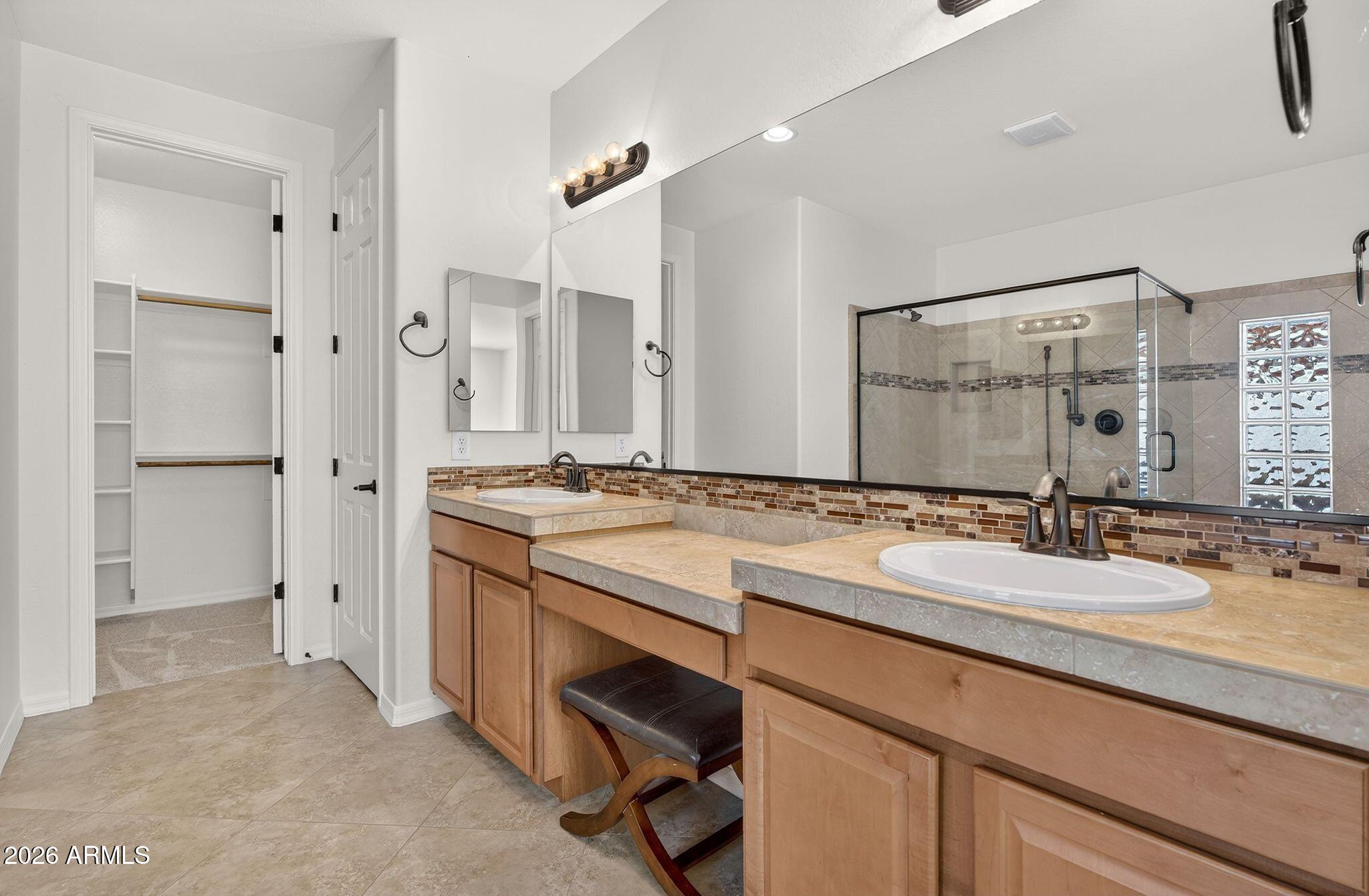 139 W LEATHERWOOD Avenue